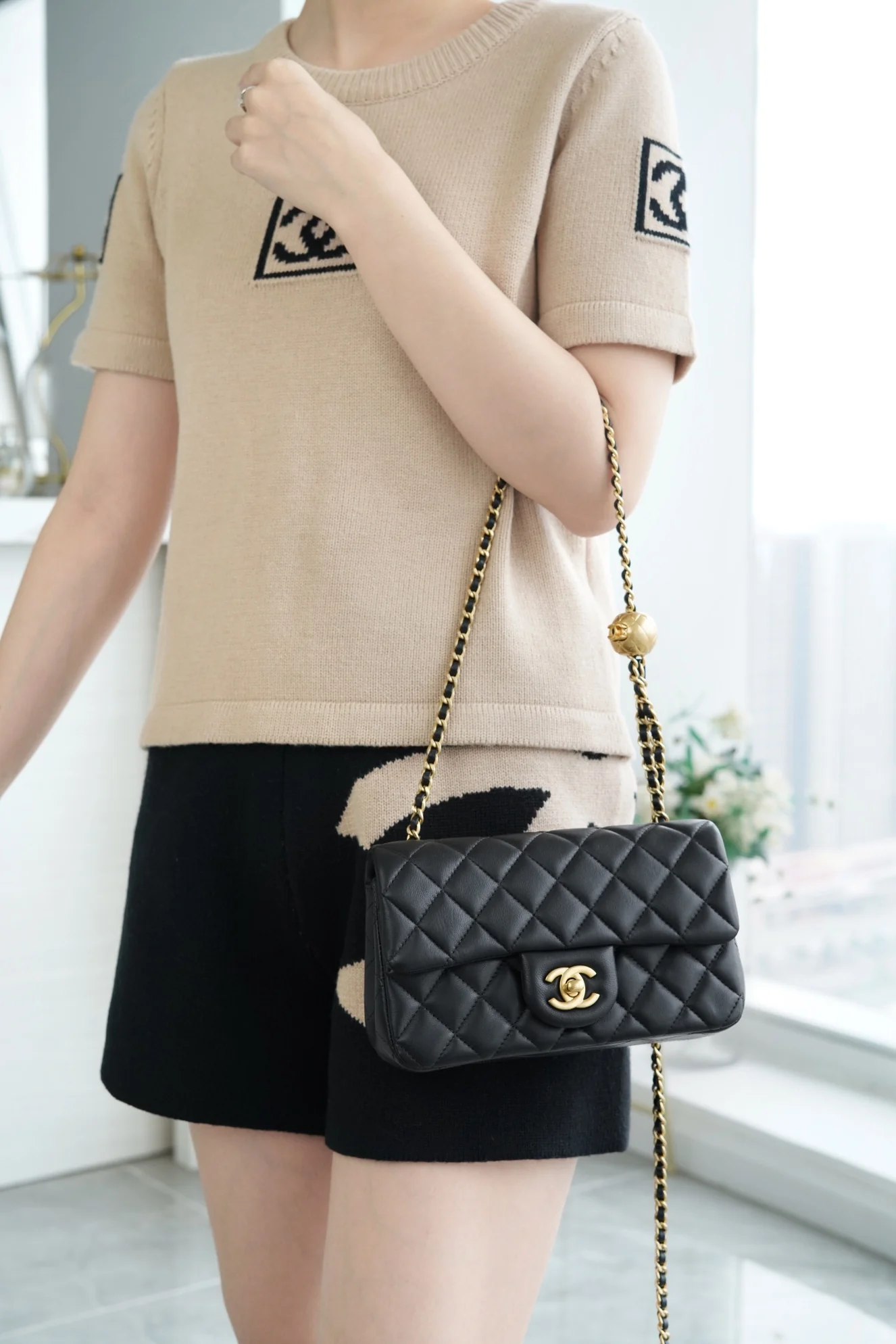Chanel 23c Gold Ball Mini Black