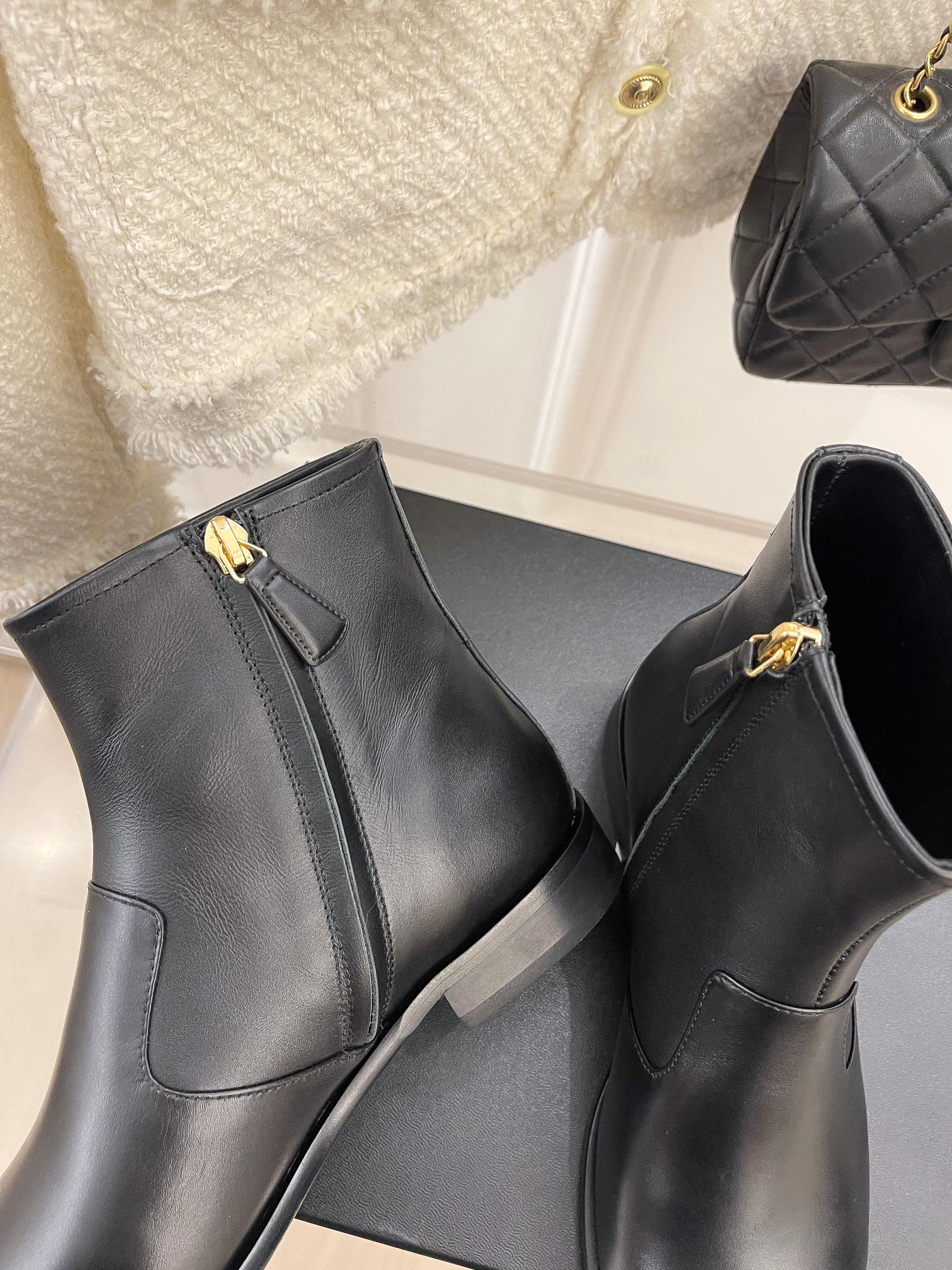 Новинка весны 2022 года от Hermes - Ботильоны - Черные