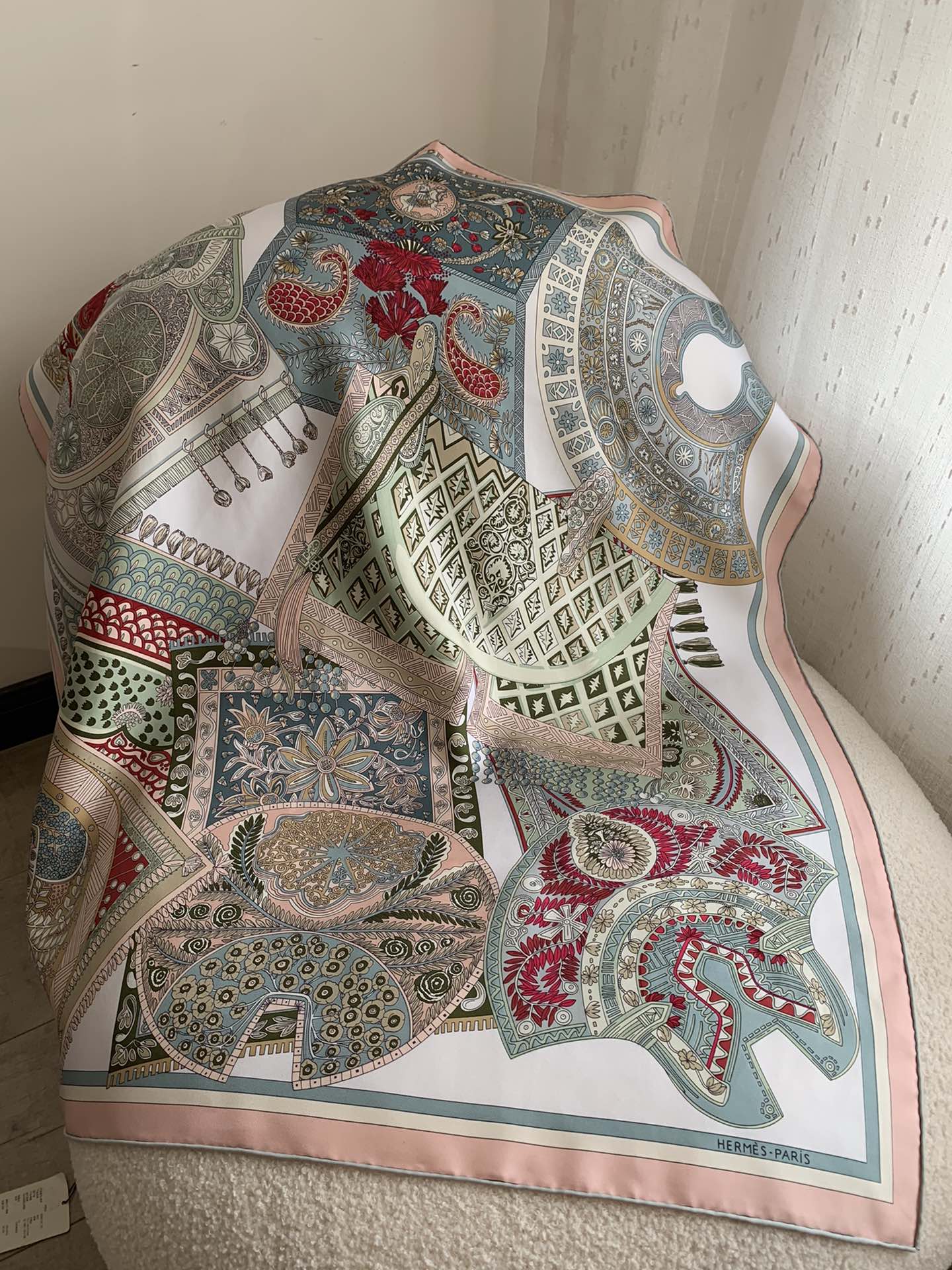 Вальтрап Hermes, 90 шелковый платок