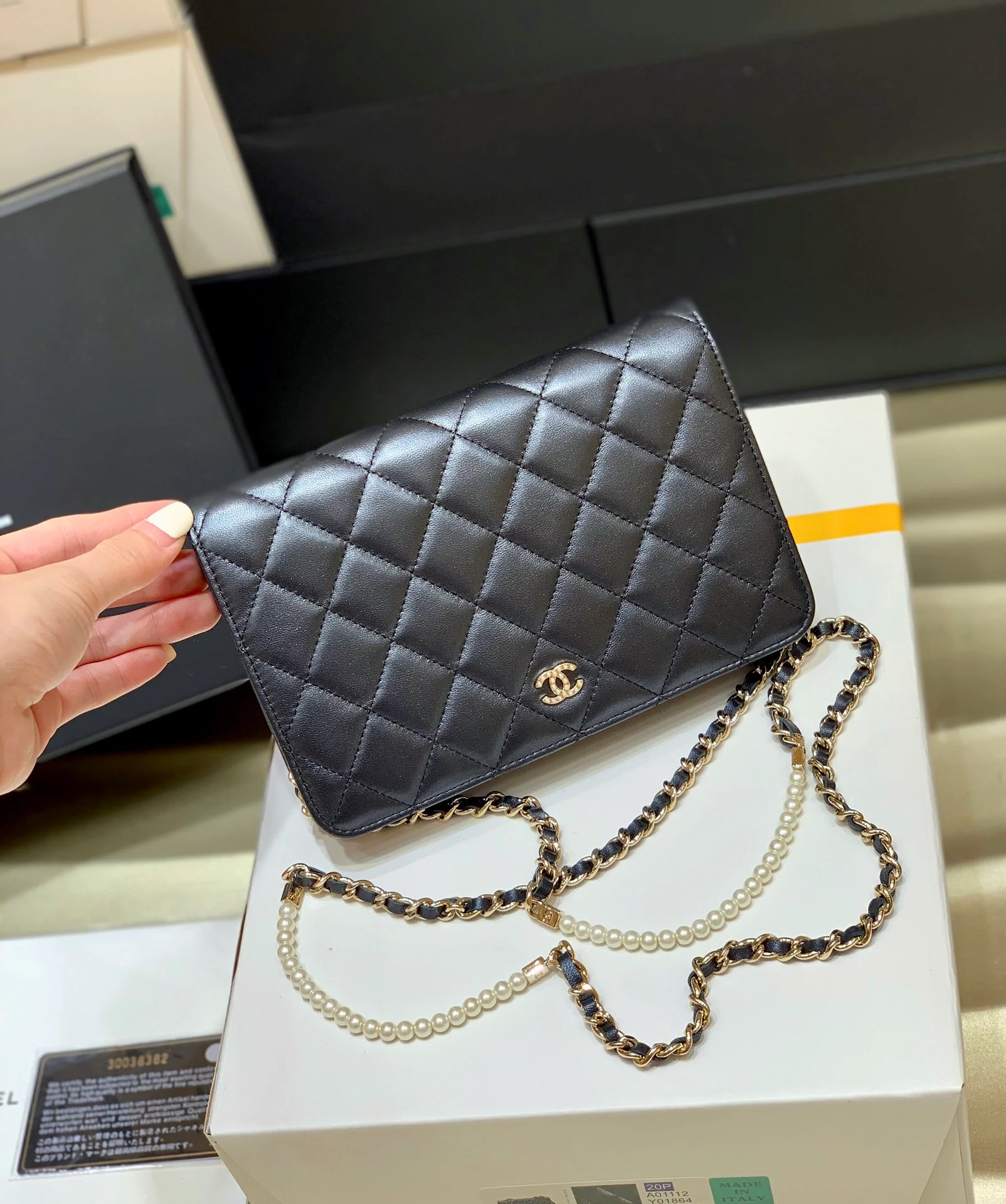 Цепочка Chanel Pearl Chain WOC-1