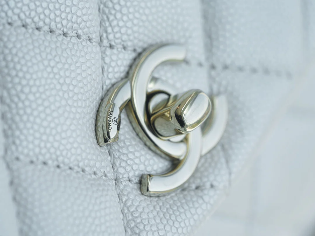 Chanel 2021 Coco Handle из зернистой телячьей кожи - жемчужно-белый - мини-сумка