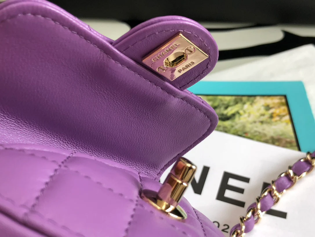 Поясная сумка Chanel с сердечком и стёжкой - 1 шт.