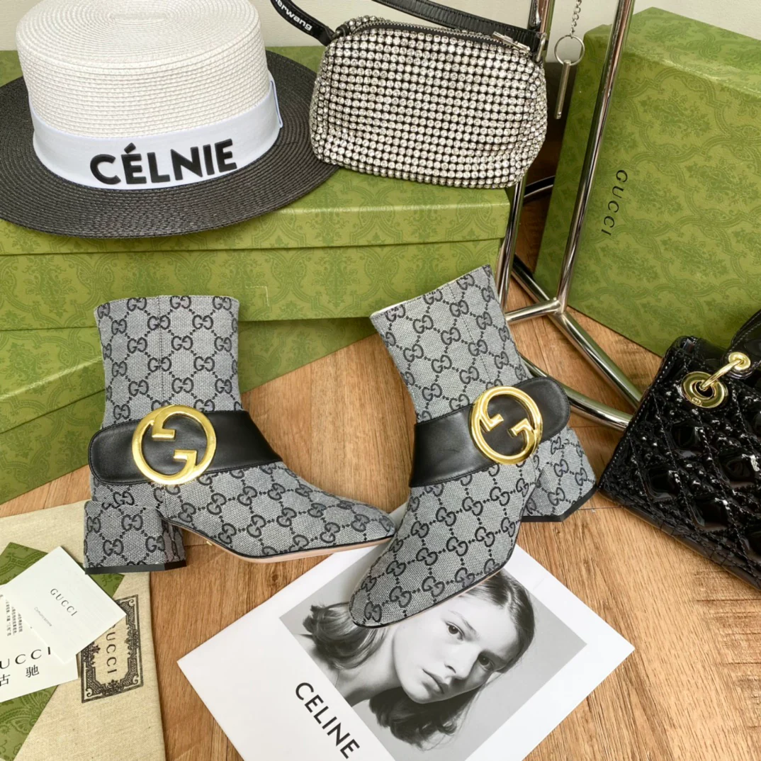 Новинка сезона осень/зима Gucci 22ss - Классические ботильоны с золотой пряжкой - Монограмма - 3