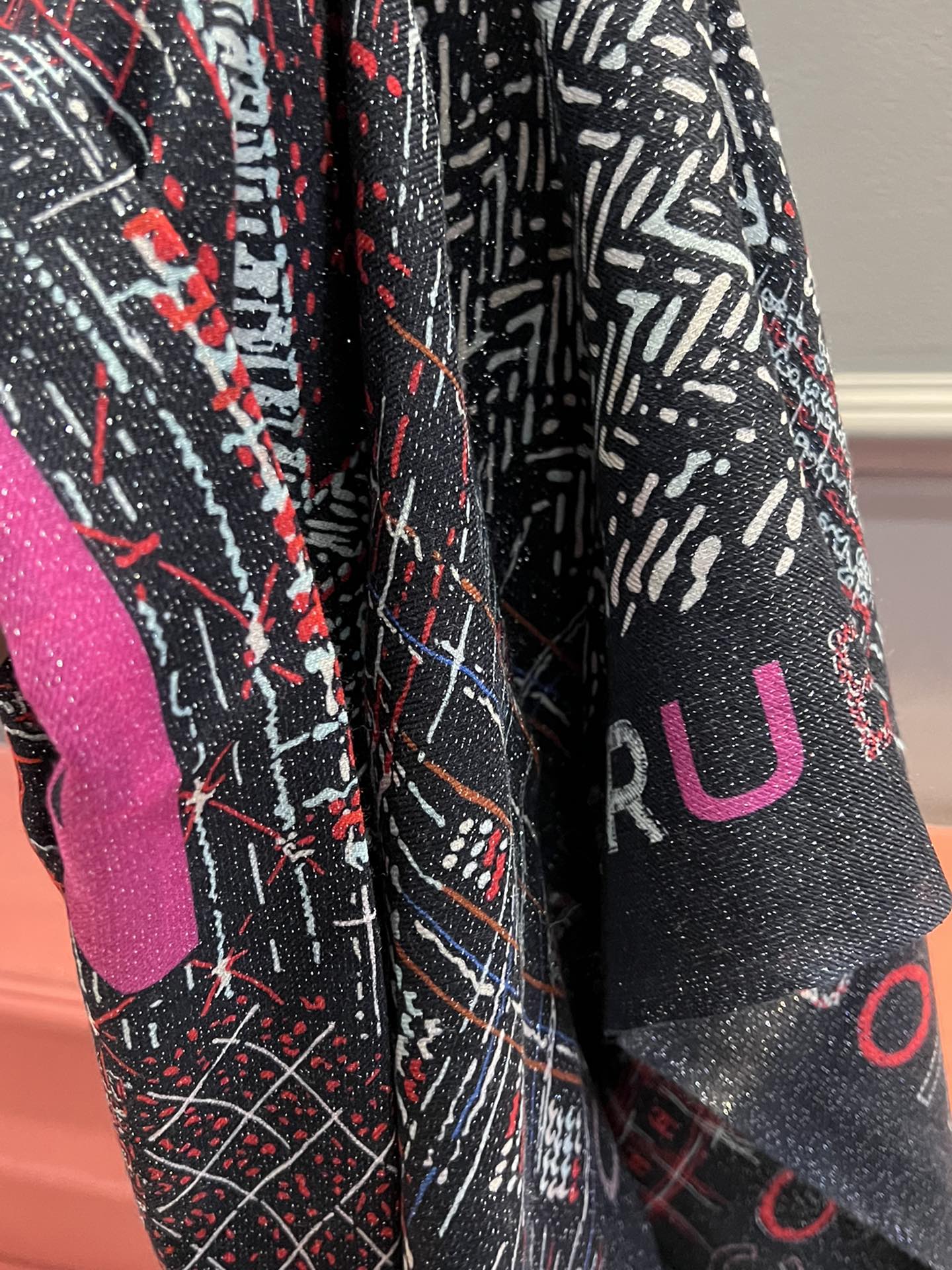 Кашемировый шарф Chanel – 31 Rue Cambon – 110–200 см