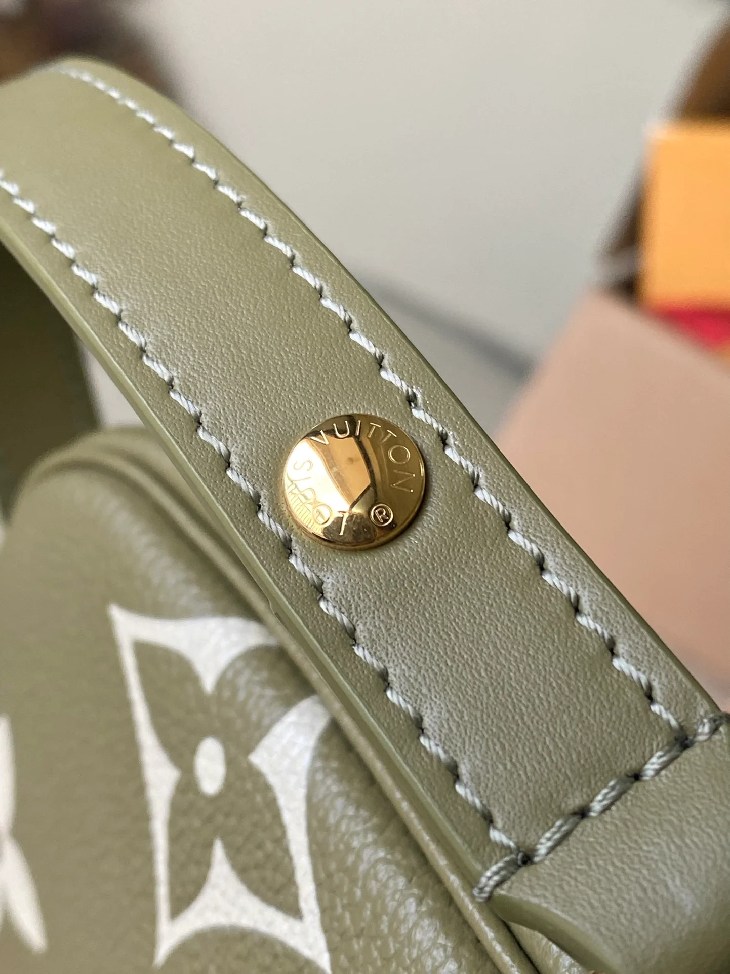 m22670-LV-multi-pochette-accessoires-shoulder bag-crossbody bag-khaki green