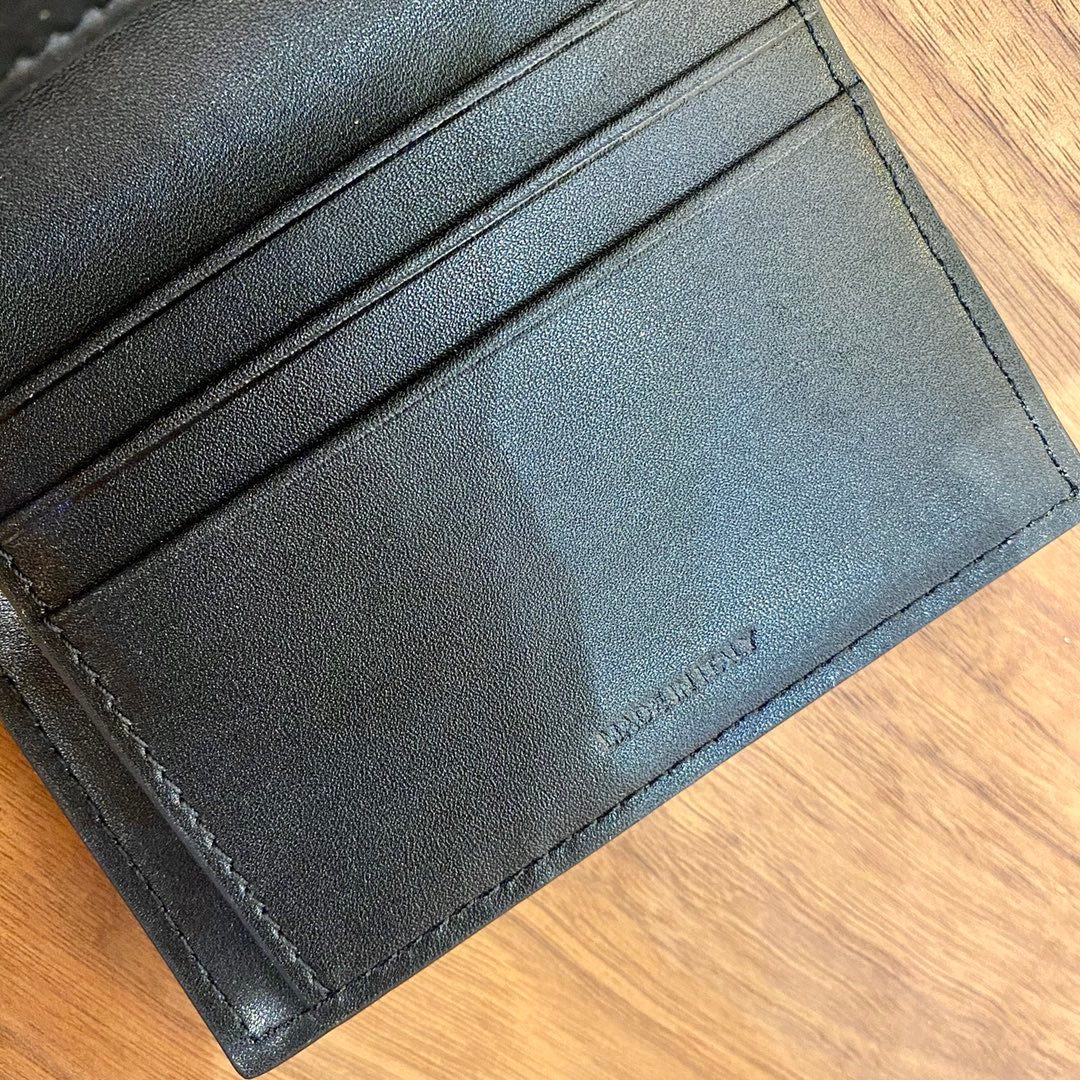 Короткая застежка-клипса с тройным сгибом и бретелькой Celine