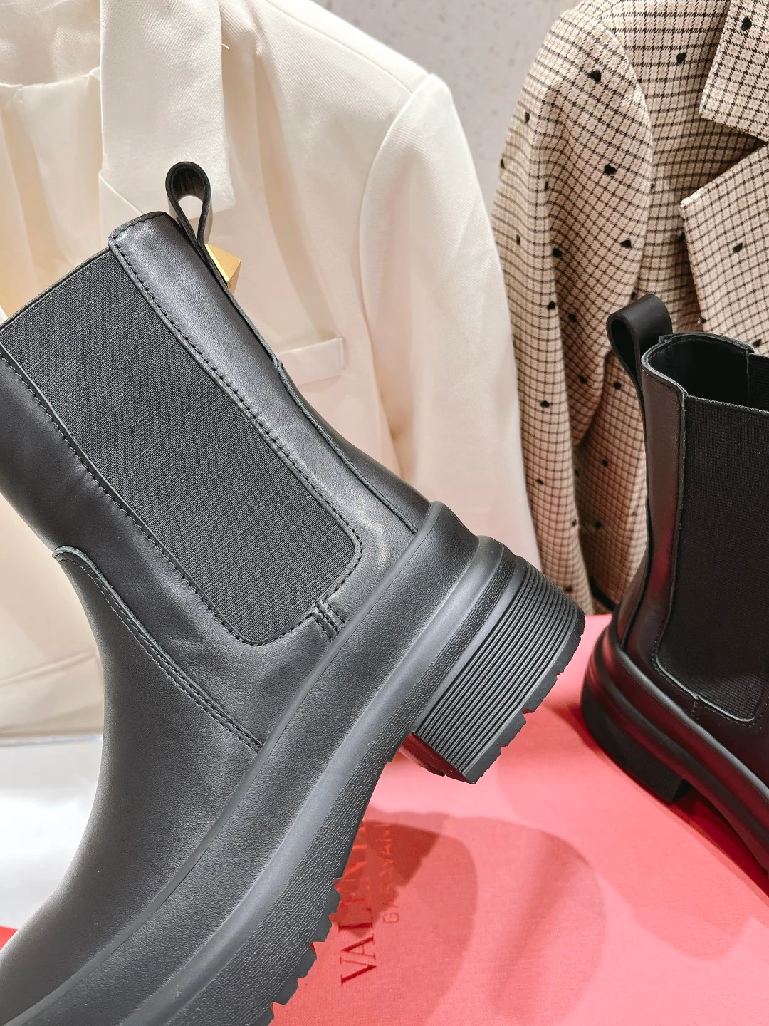 Ботинки на платформе до середины икры Valentino - черные