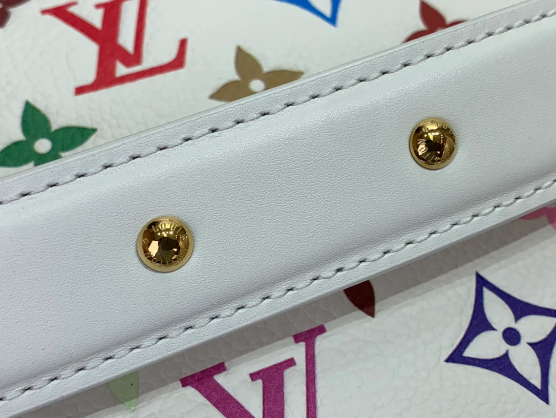 Средняя кожаная сумка LV Side Trunk - белая