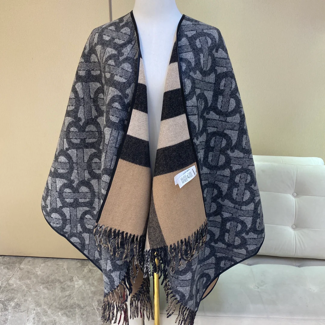 Двусторонняя шаль Burberry TB с монограммой и жаккардовым узором - 140-140 см