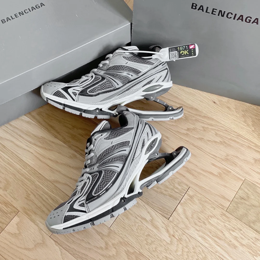 Кроссовки Balenciaga Retro Spring-Style Dad Shoes - серые