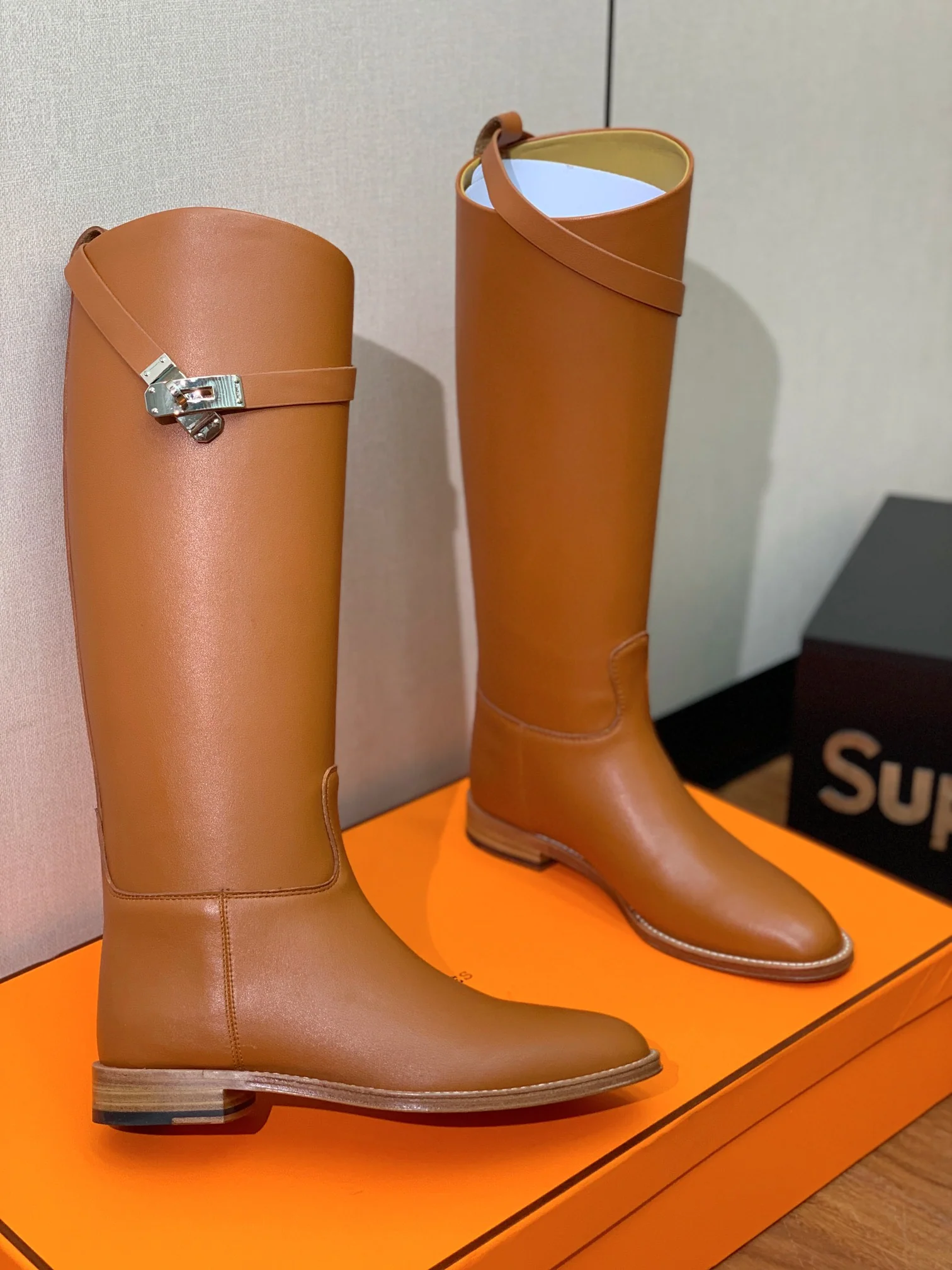 Сапоги для верховой езды Hermes Kelly с пряжкой - коричневые