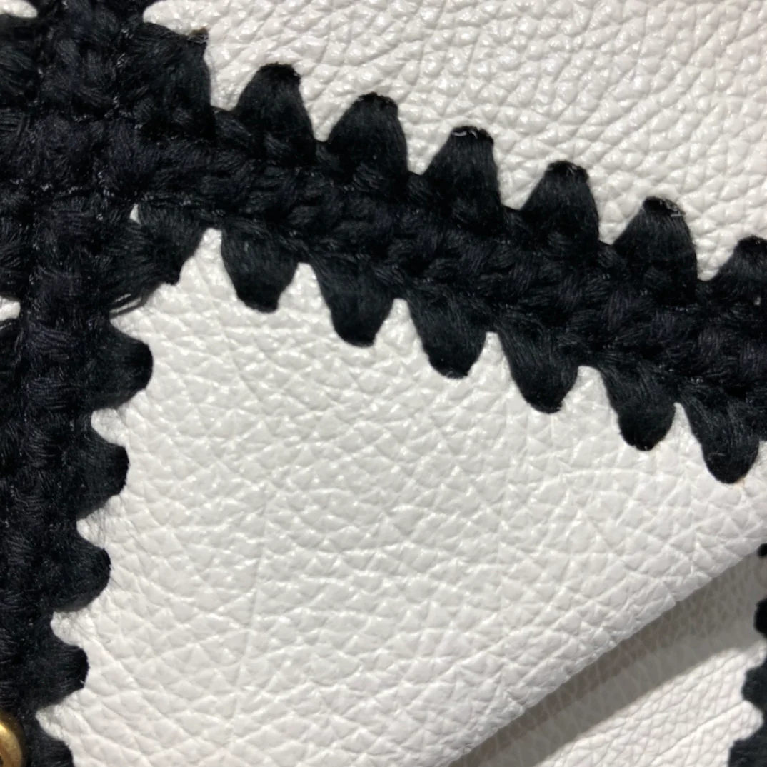 Сумка Chanel 19 - Кожаная - Черно-белый клетчатый узор