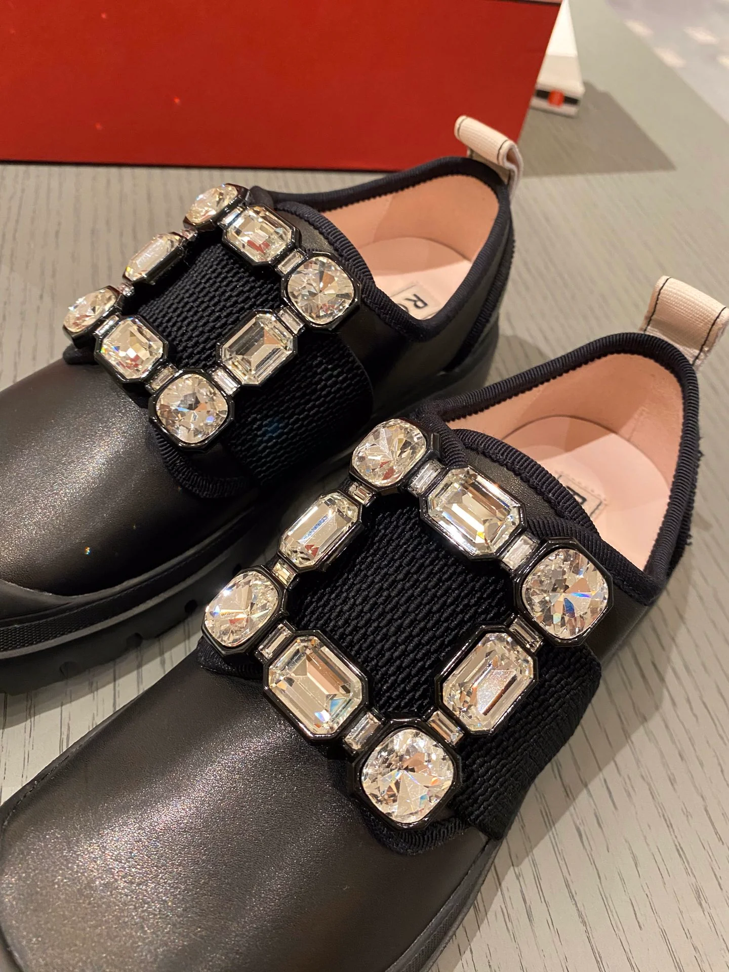 Кожаные лоферы с пряжками