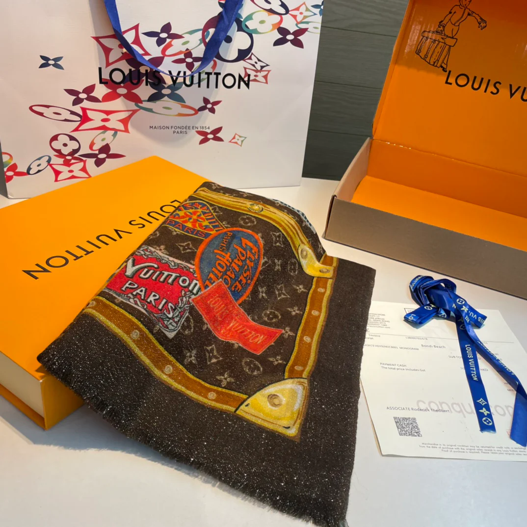 Шарф LV-2024 с буквенным узором 110-200