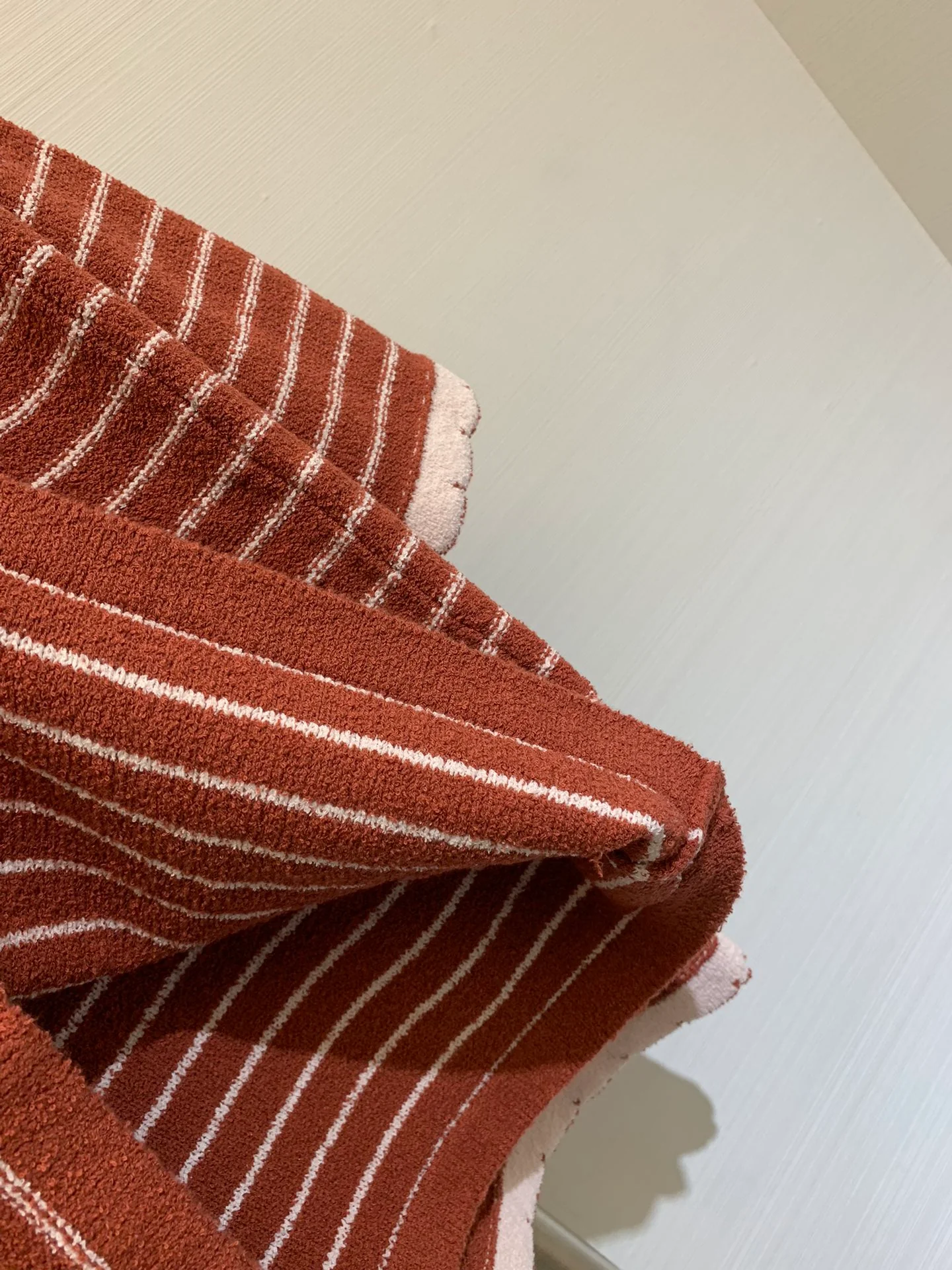 Miu Miu - 2404 - Новинка сезона Весна/Лето - Вязаный комплект в полоску - Коричневый