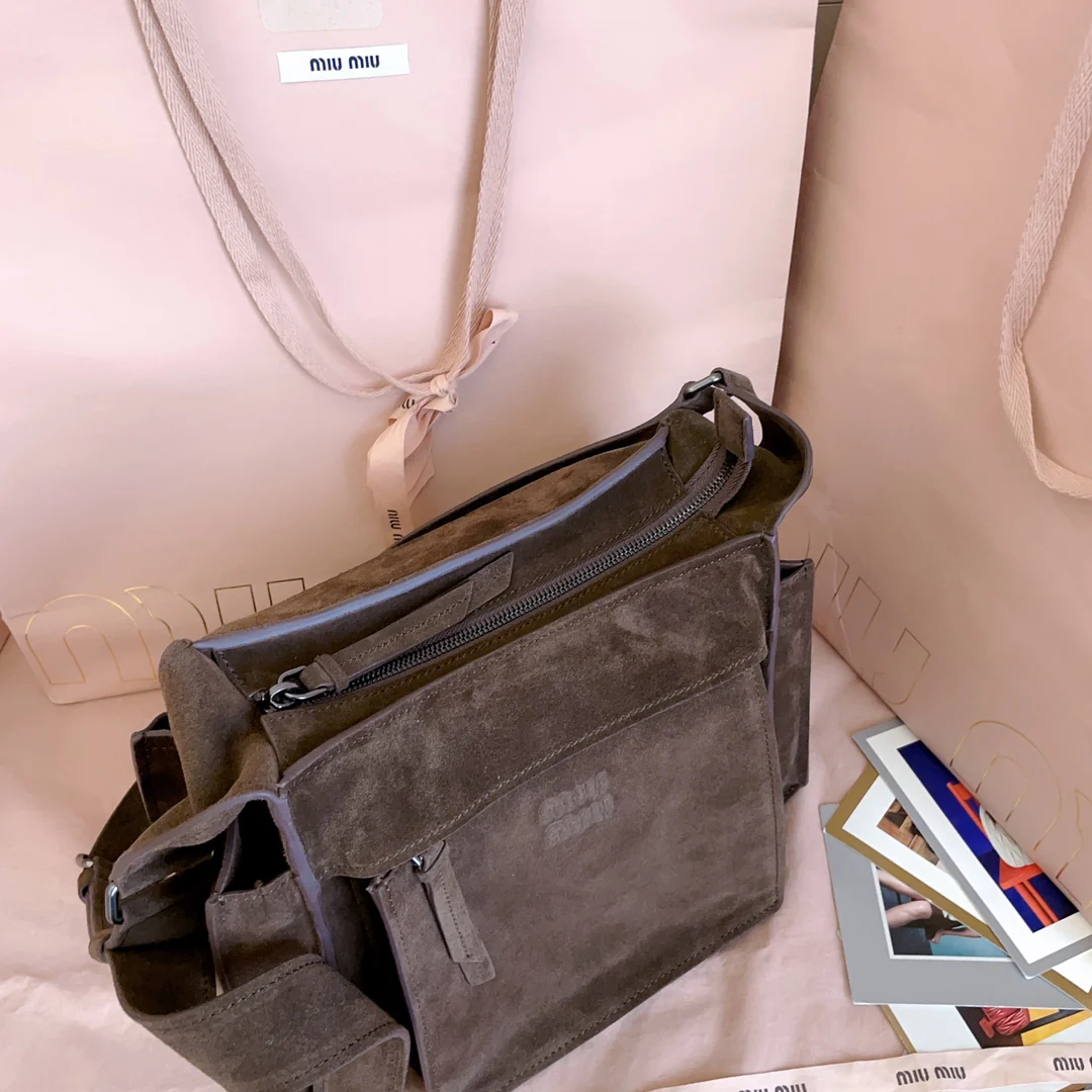 Квадратная замшевая сумка-мессенджер Miu Miu-5ba175