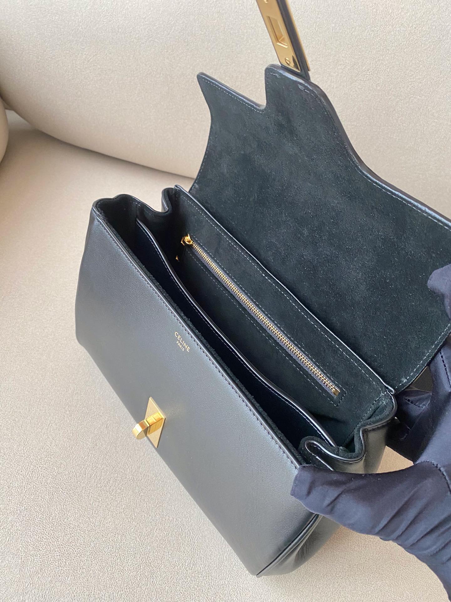 Сумка Celine Teen Soft 16 из гладкой телячьей кожи