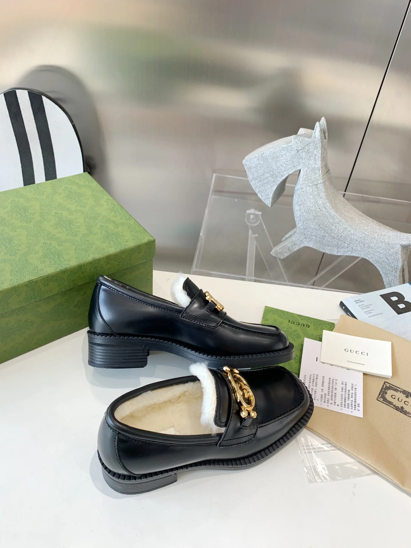 Gucci - Меховые туфли с закрытым носком