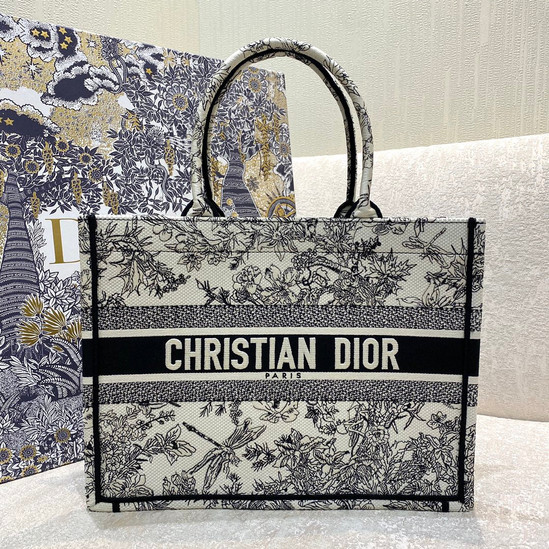 Сумка-тоут Dior Book Tote Small 36-5 см, черно-белый цветочный дизайн, для ранней весны.