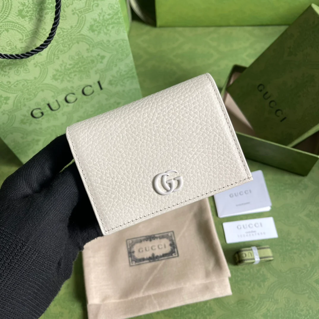 Gucci GG Marmont系列卡包
