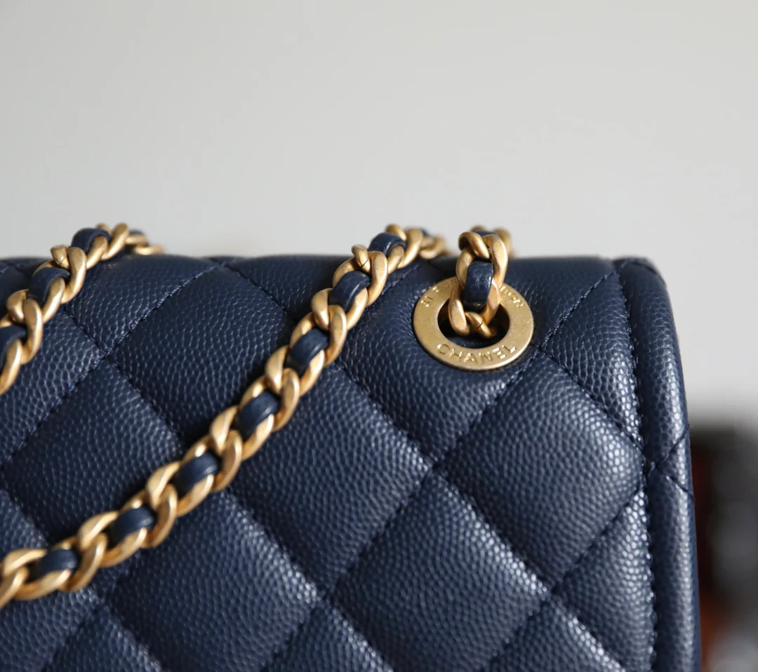 Булочка из тофу от Шанель