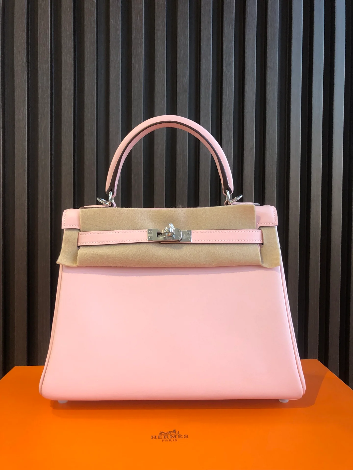 Hermes Kelly 25 Swift 3Q Розовая серебряная пряжка