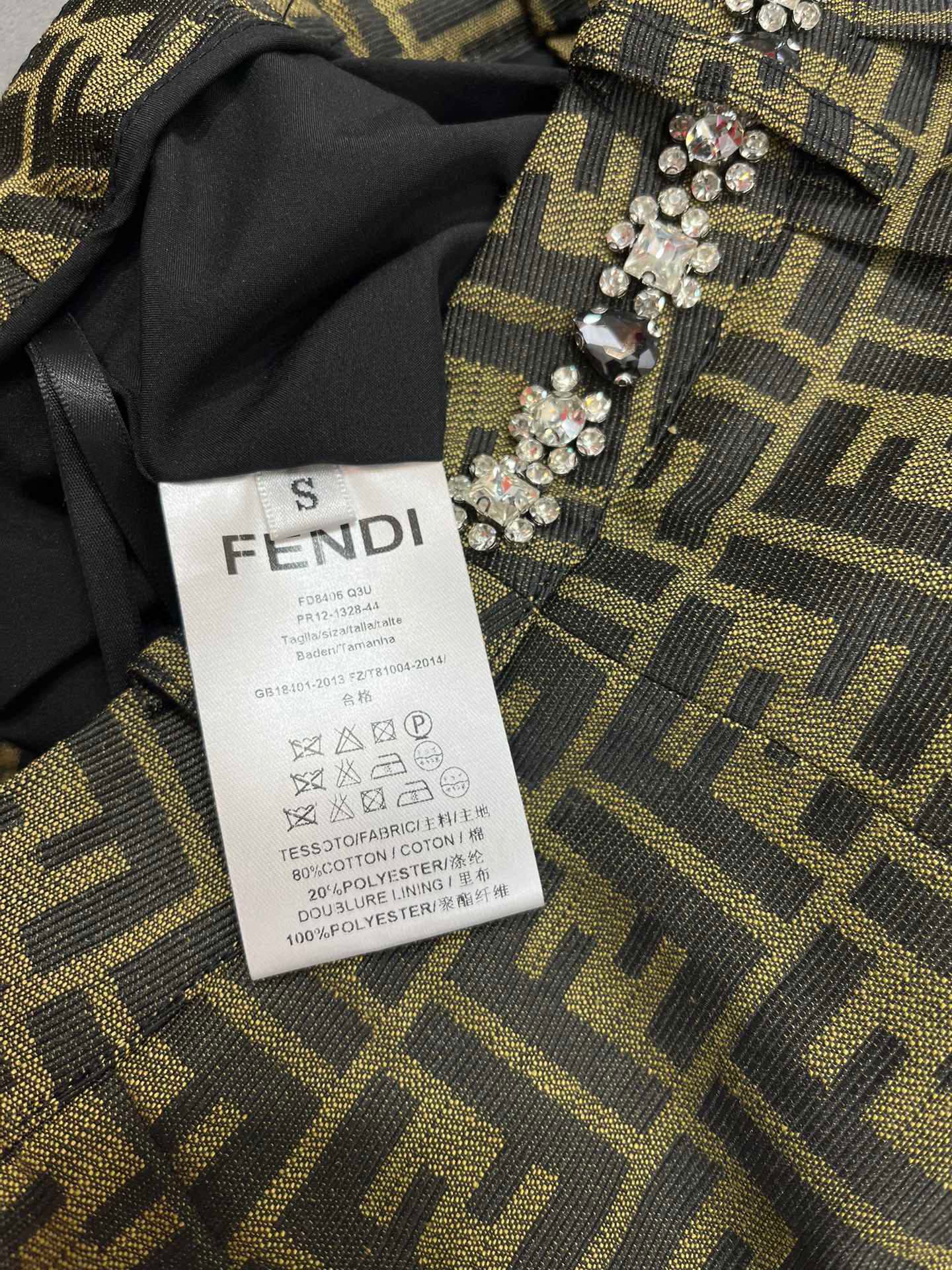 Новые шорты Fendi-2403-24ss весна/лето