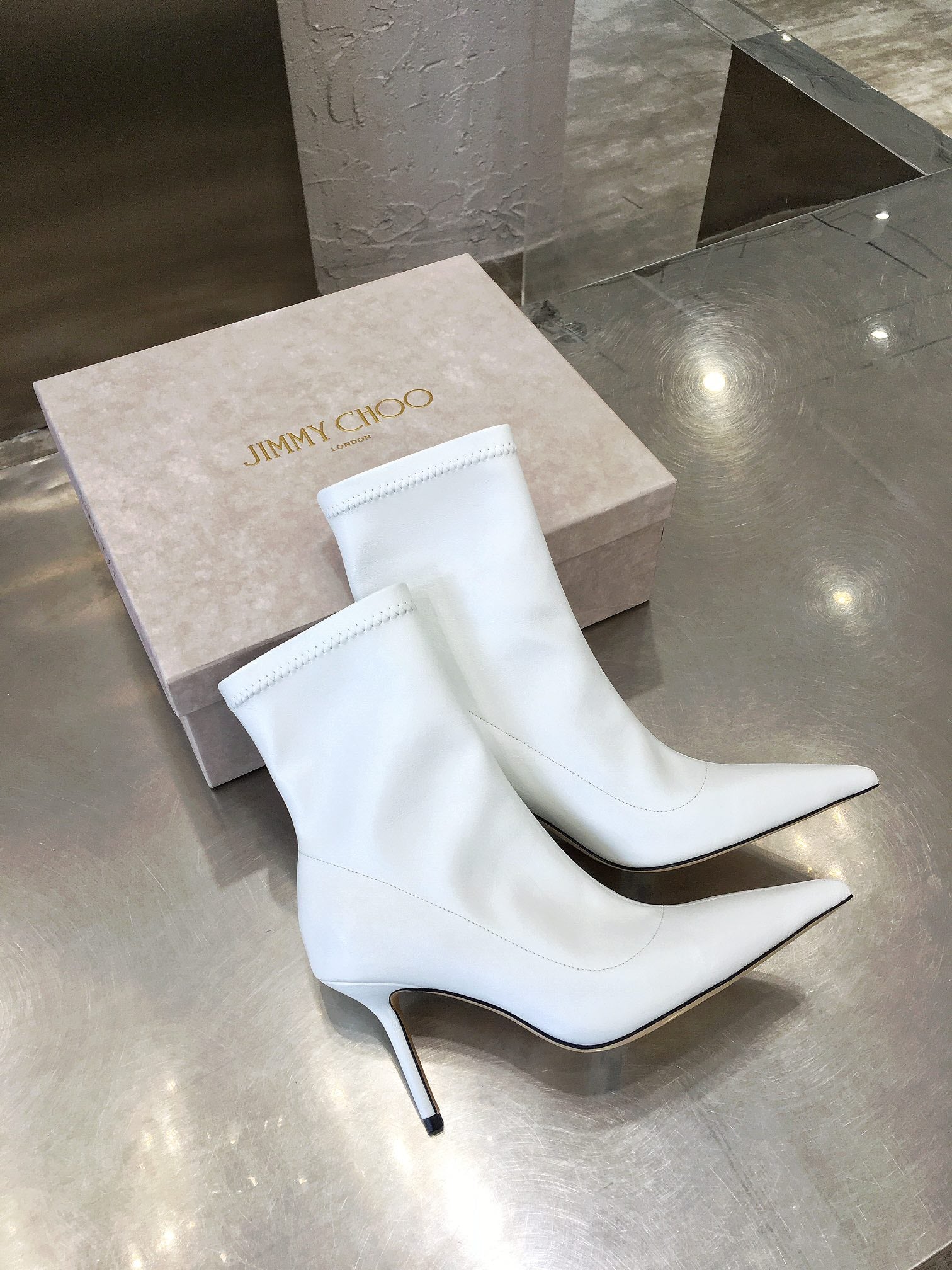 Джимми - Ботильоны на шпильке - 1