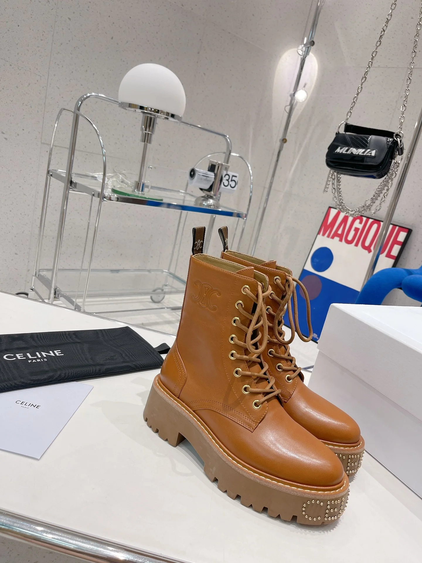 Celine - Новинка начала осени, размер 22 - Ботильоны на шнуровке с заклепками и буквами - Размеры 35-40