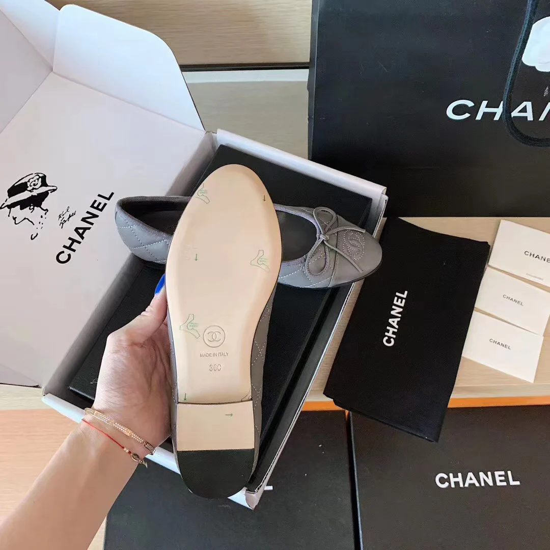 Классические балетки Chanel - серые