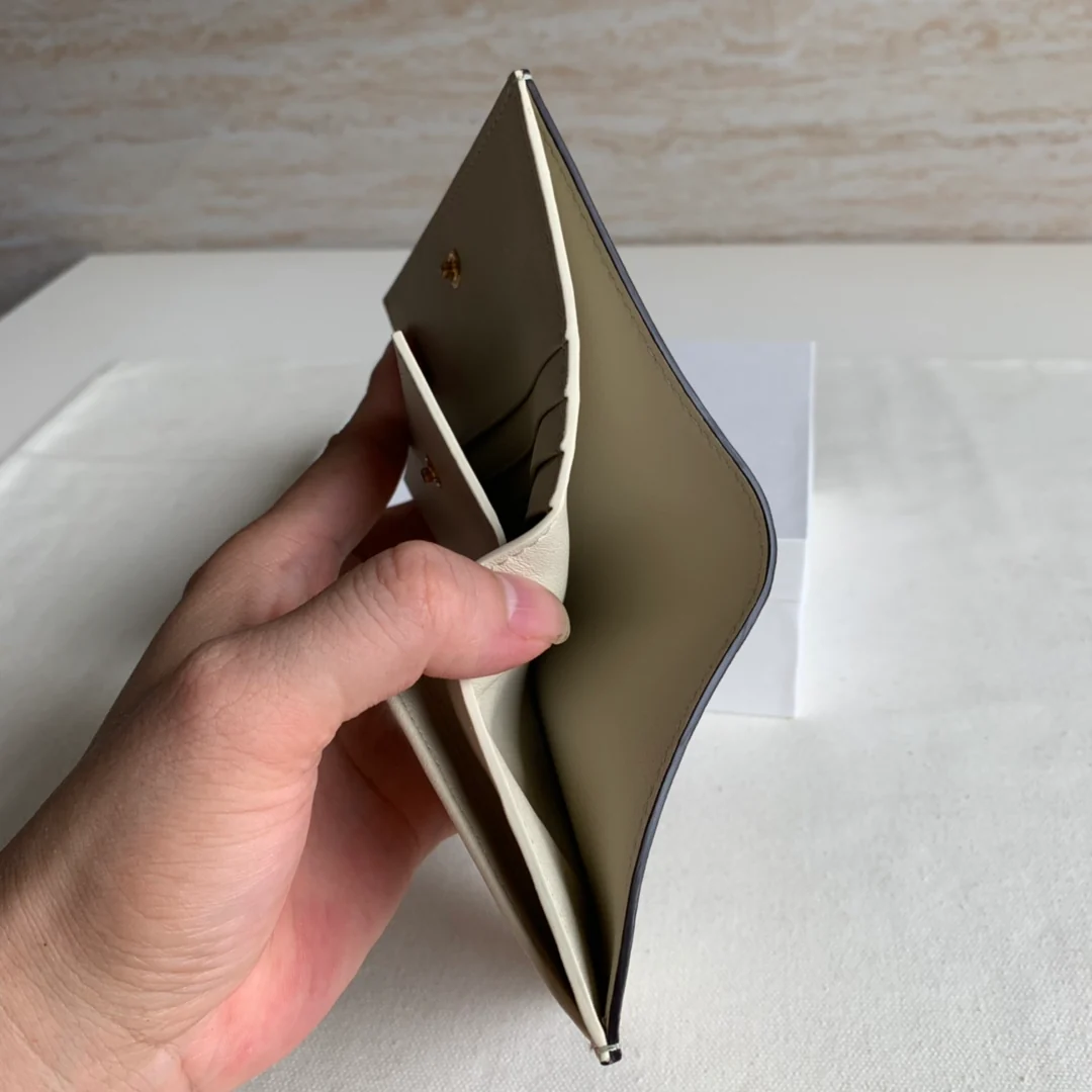 Celine - Короткий кошелек - Бежевый с светло-зелеными элементами