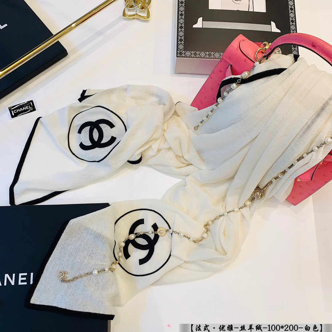 Chanel - Французская элегантность, шелково-кашемировая ткань - 100-200 см