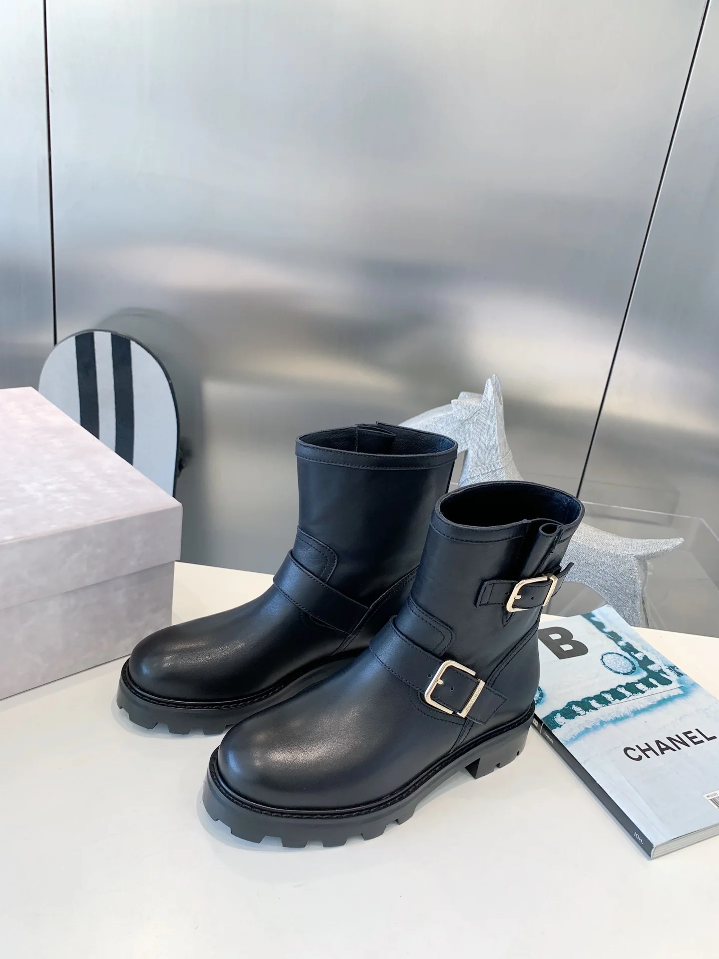 Jimmy - Новинка 2022 года - Кожаные ботильоны