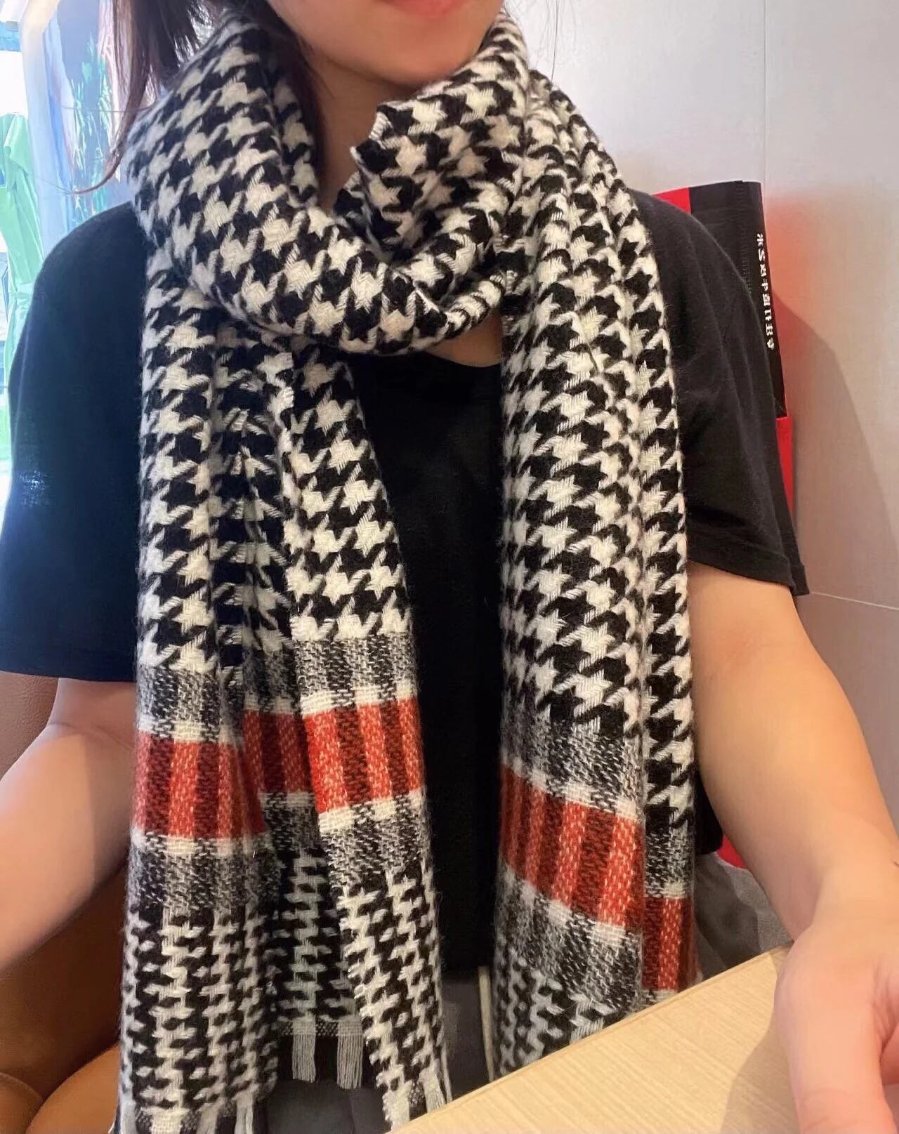 Легкий флисовый шарф Dior ?Гусиная лапка? — Размер 34 — 188 см — 100% овечья шерсть