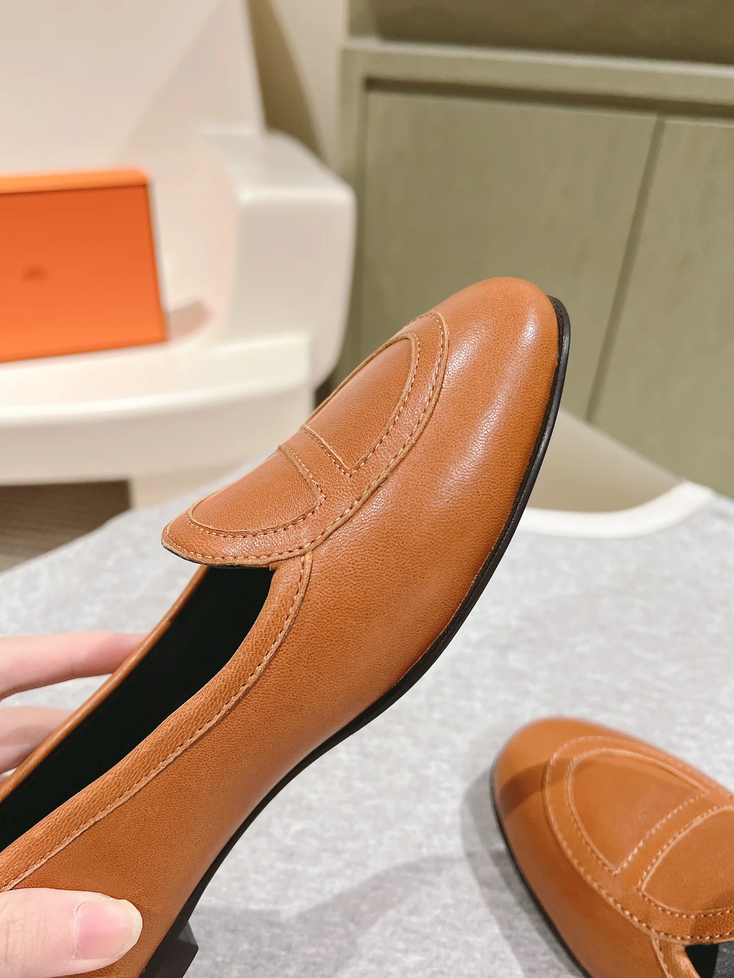 Кожаные балетки Hermes 2024 - Кофейно-коричневые