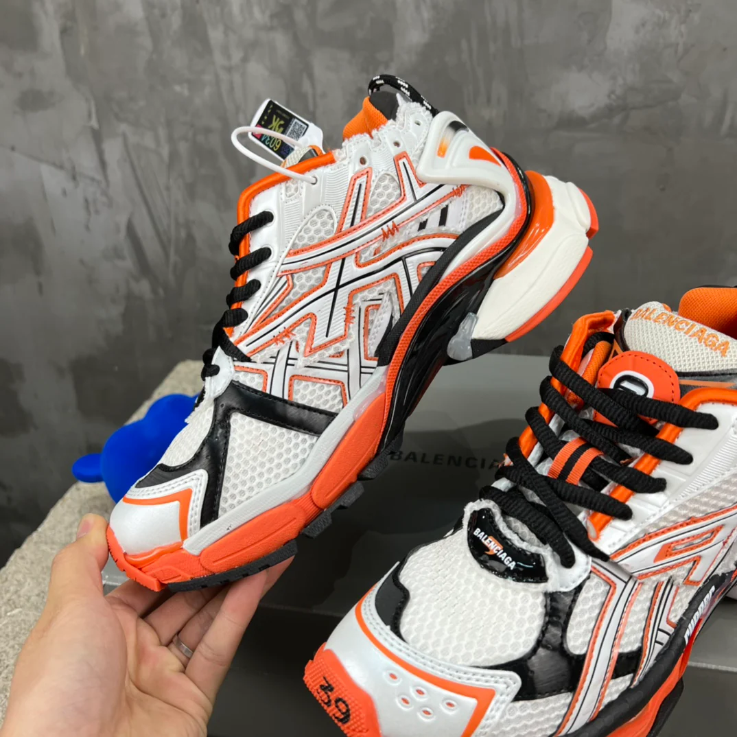 Кроссовки Balenciaga Runner - унисекс - оранжевые