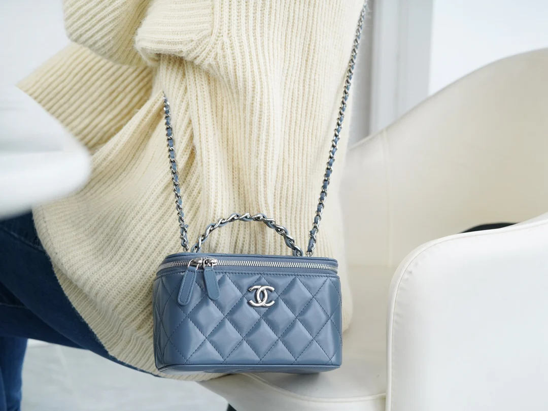 Chanel - Маленькая сумка Double C - Длинная сумка-коробочка с ручками - Пыльно-голубой