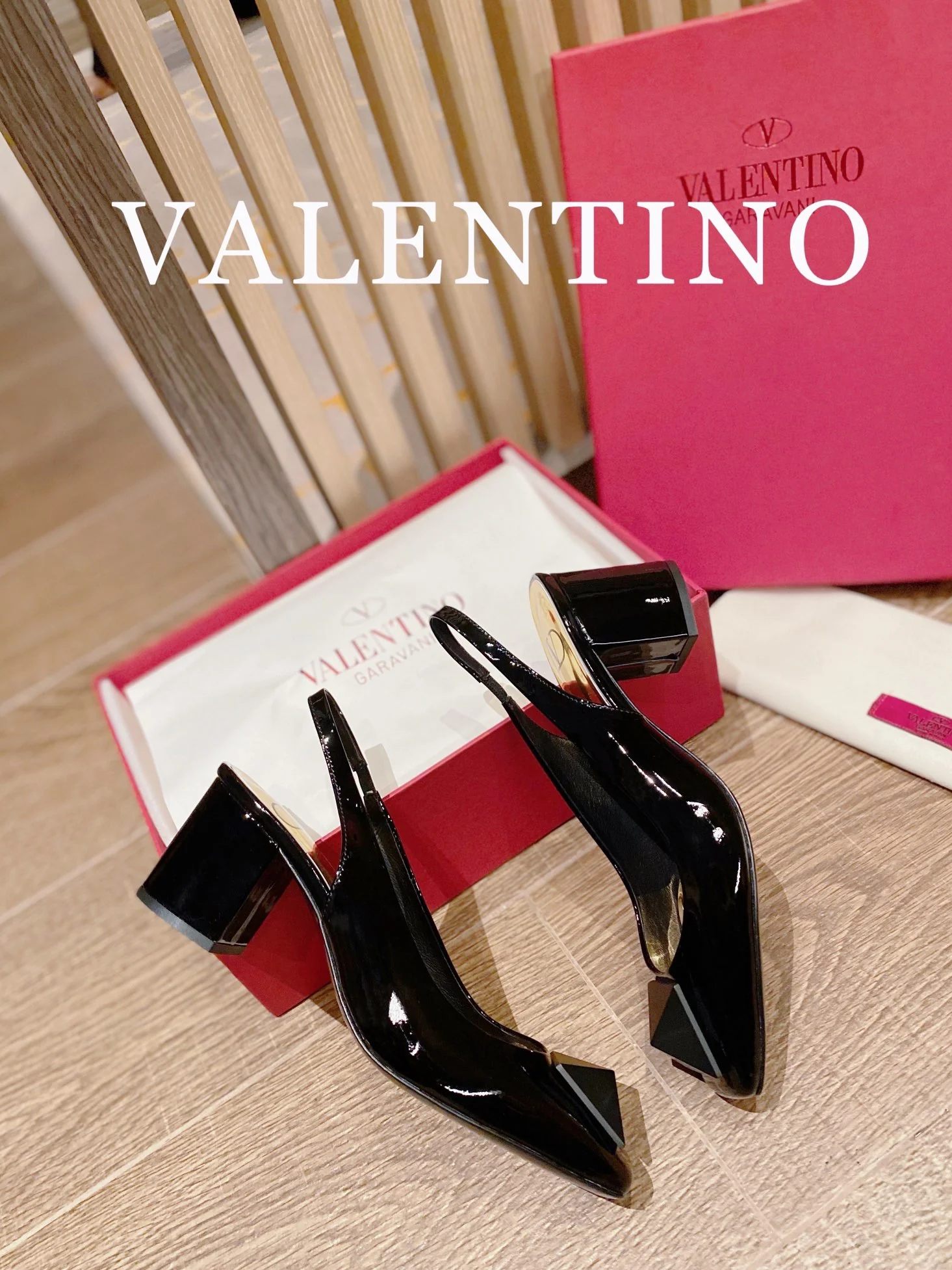 Valentino - Черные туфли на массивном каблуке с квадратным носком