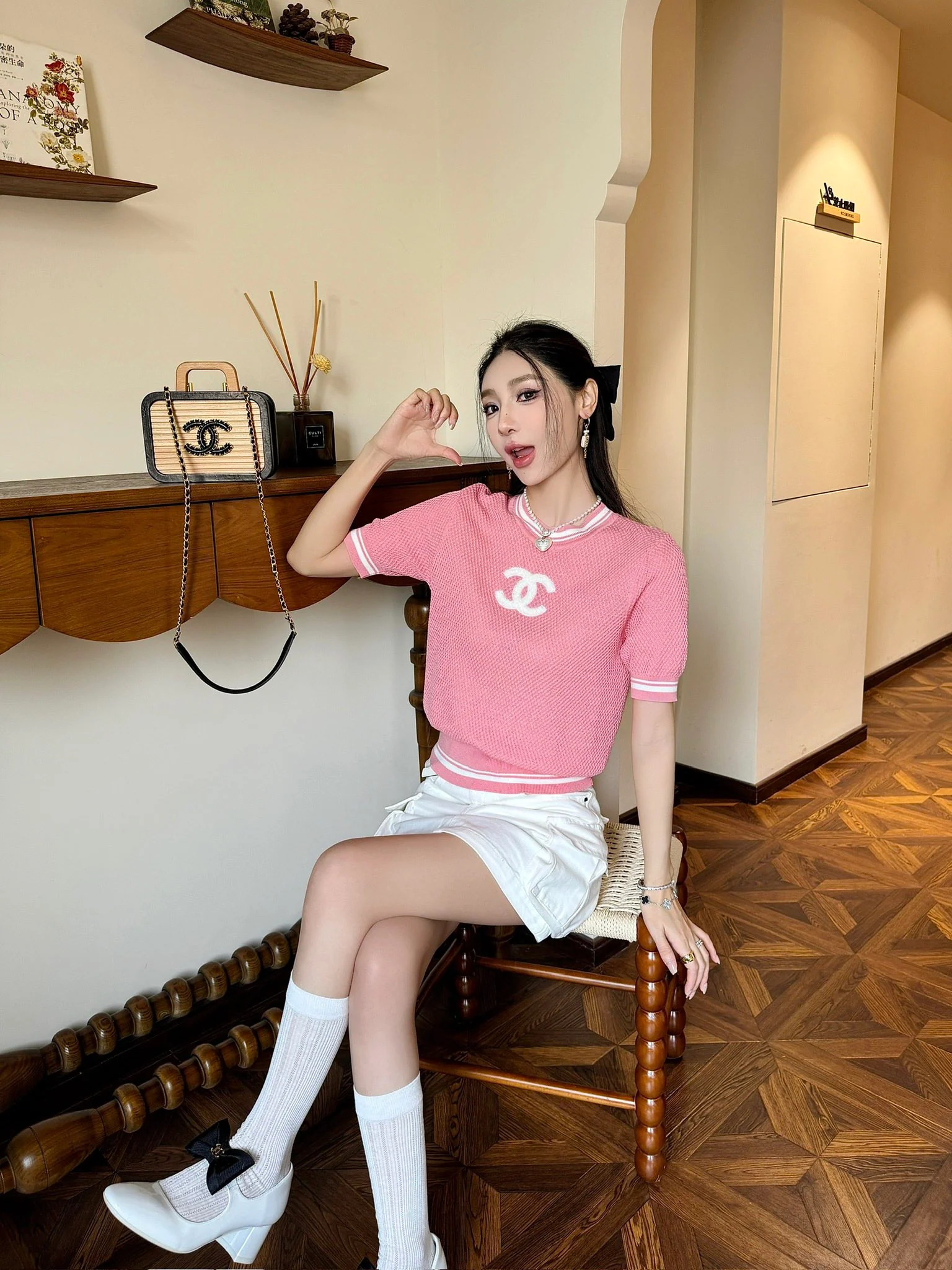 Chanel 2403 - Трикотажное платье с коротким рукавом и двойным С-образным вырезом, цветные блоки - розовое