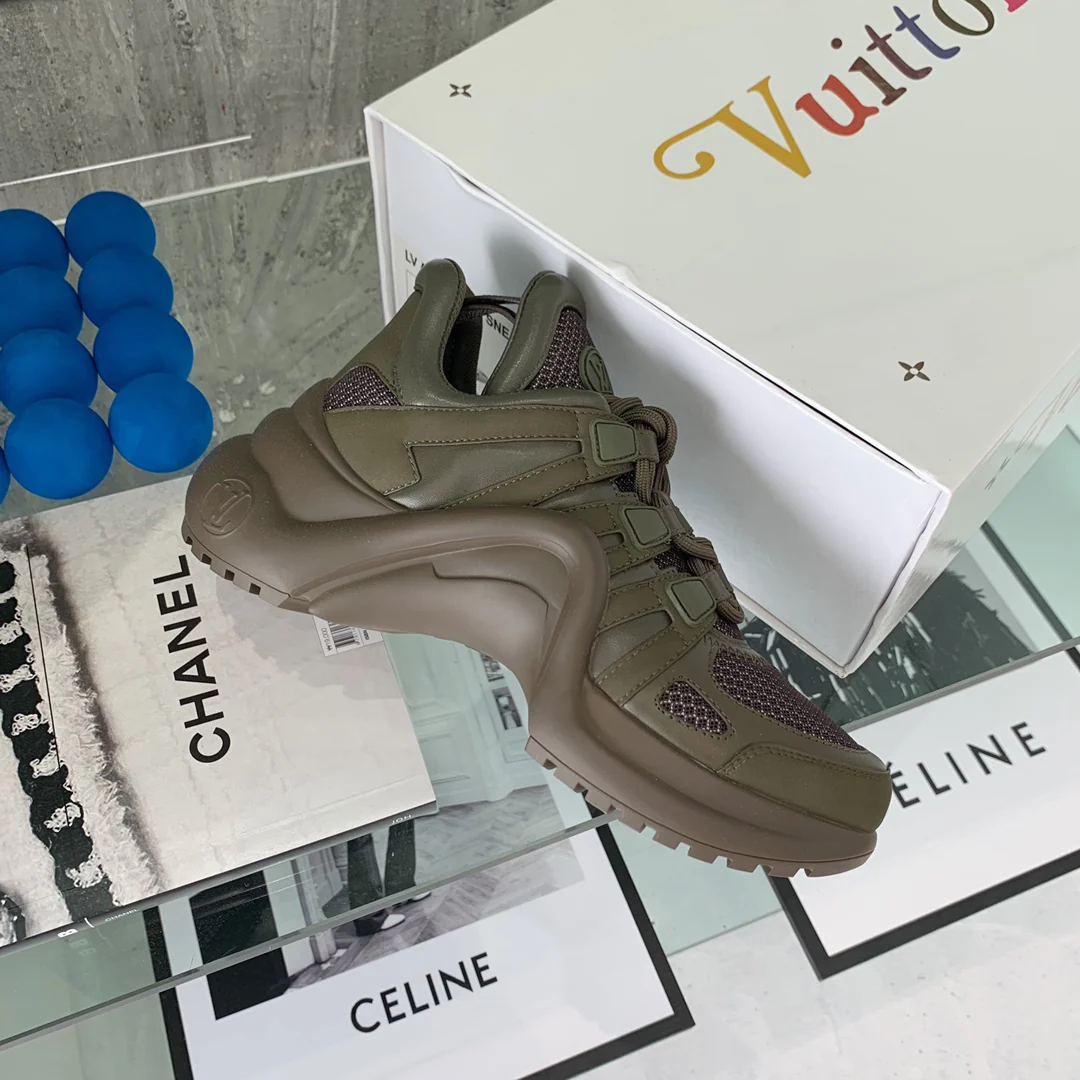 Обувь LV - Массивные кроссовки LV - 17