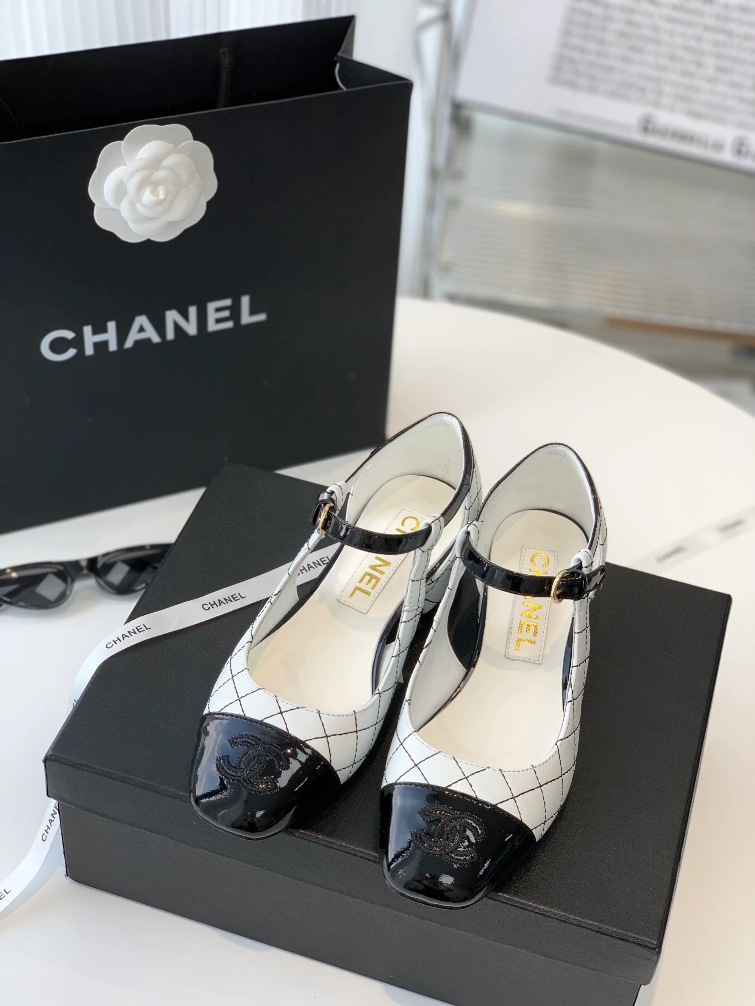 Туфли-мэри-джейн Chanel - стеганый узор 22b - размеры 35-40