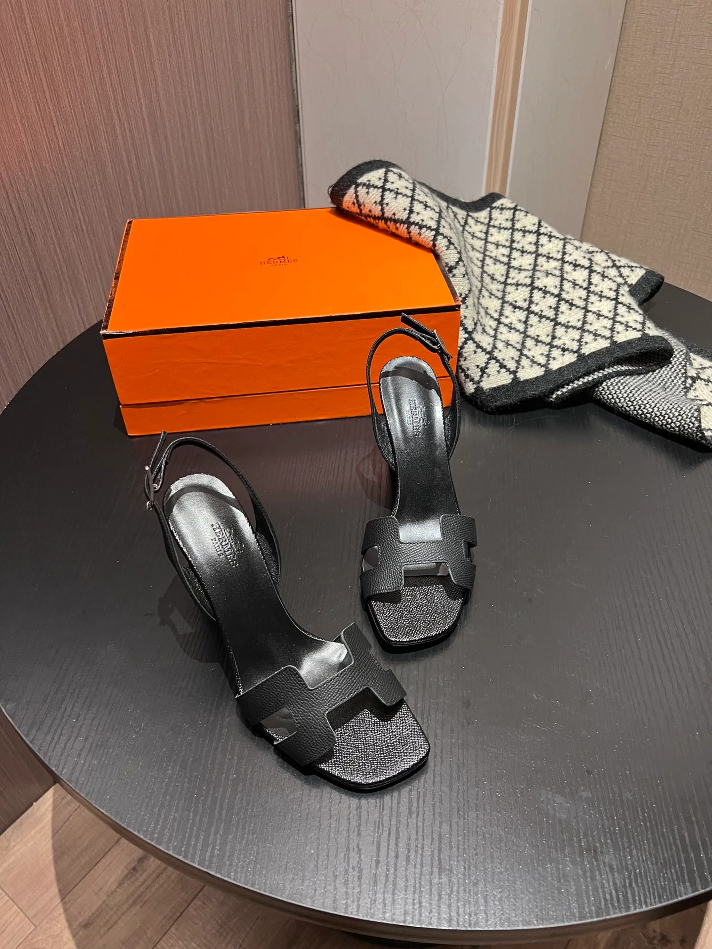 Hermes - Босоножки на высоком каблуке - Черные