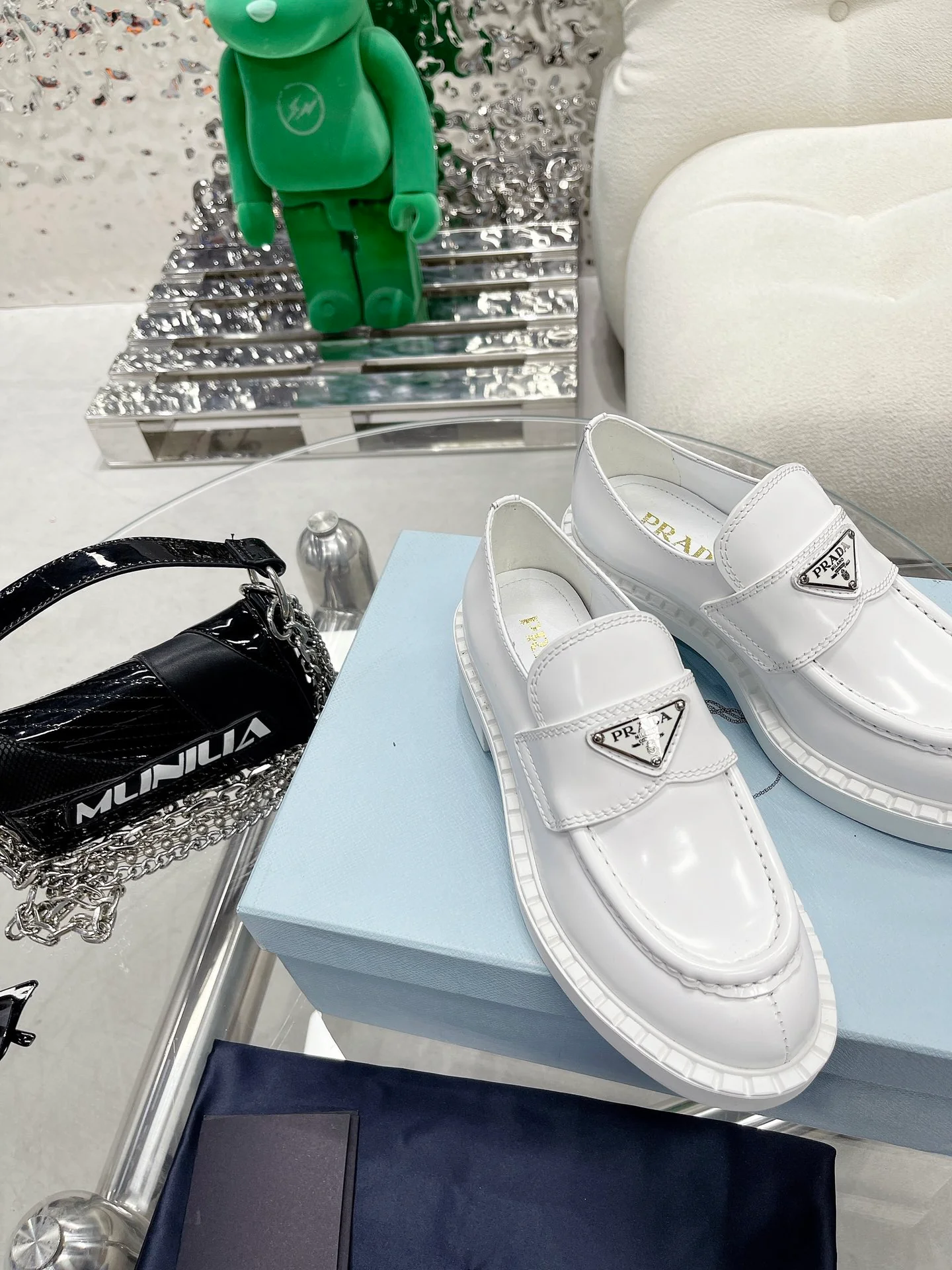 Коллекция Prada 2022 года с подиума - Лоферы