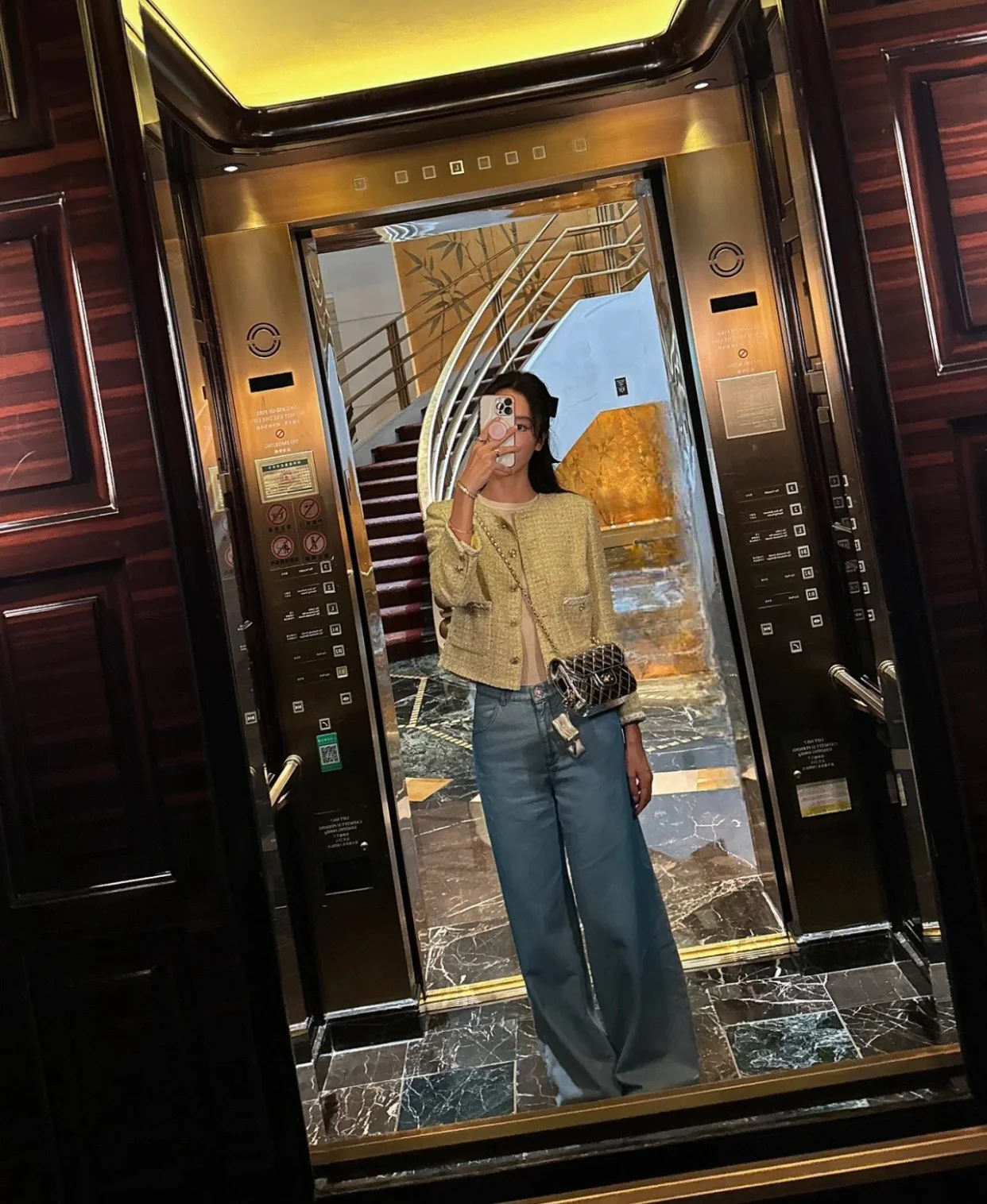 Весенняя коллекция Chanel - 24c - Сумка CF Star Flap Bag - Серебристый