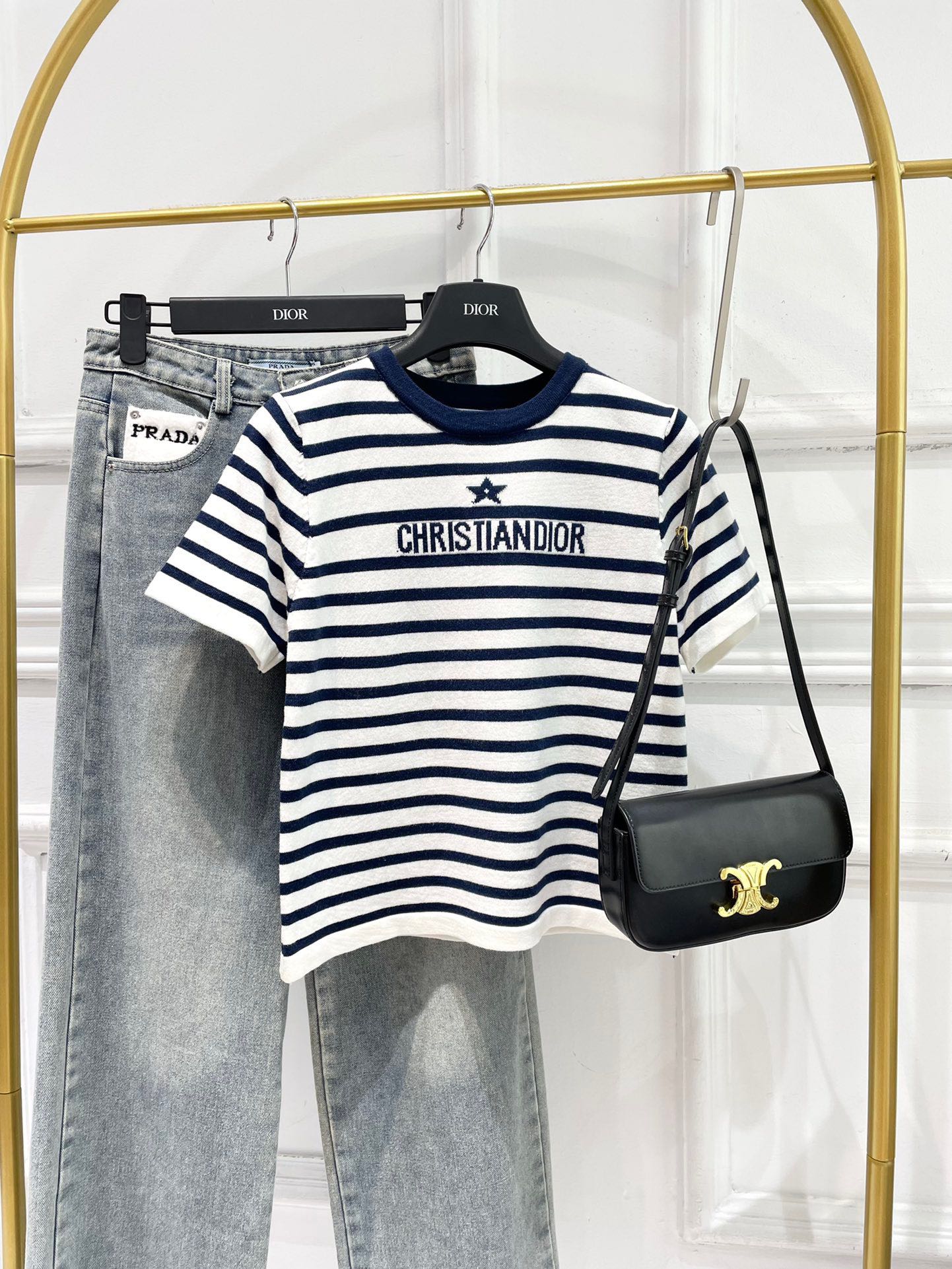 Вязаный свитер Dior 2403 в полоску с короткими рукавами - черный