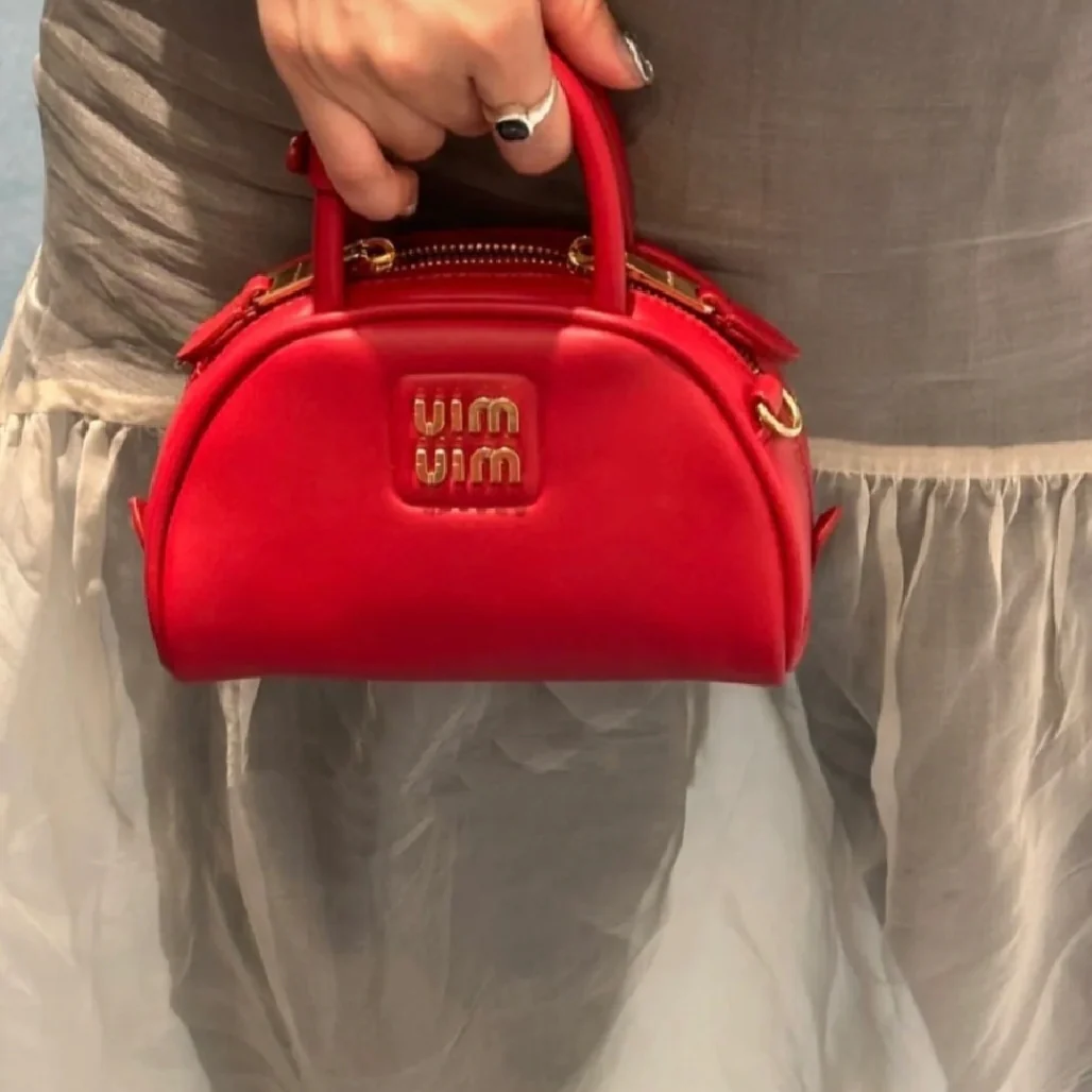 Сумка для боулинга Miu Miu - красная