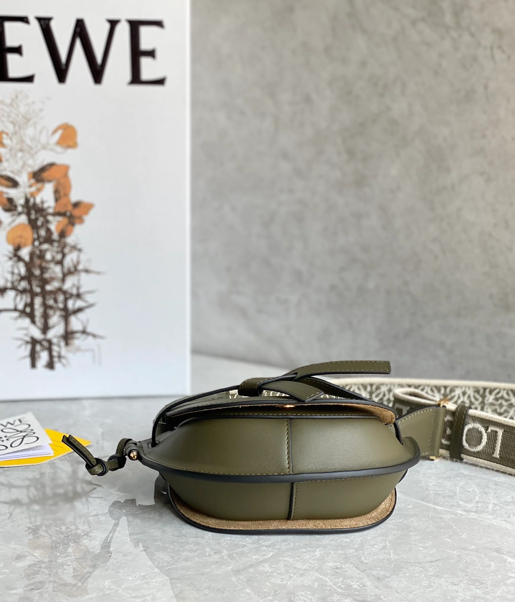 Loewe-gate-dual-military green-mini