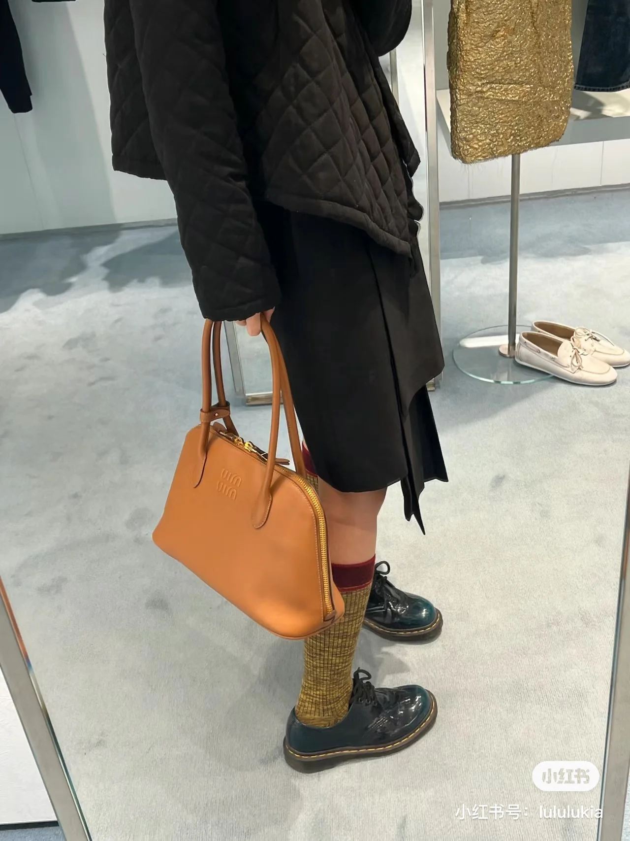 Miu Miu - Черная сумка-ракушка - Коричневая