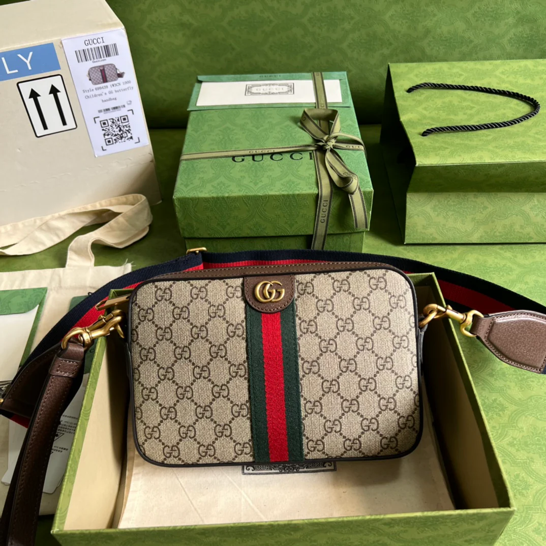 Сумка Gucci Ophidia через плечо, 23,5 x 16 x 4,5 см.