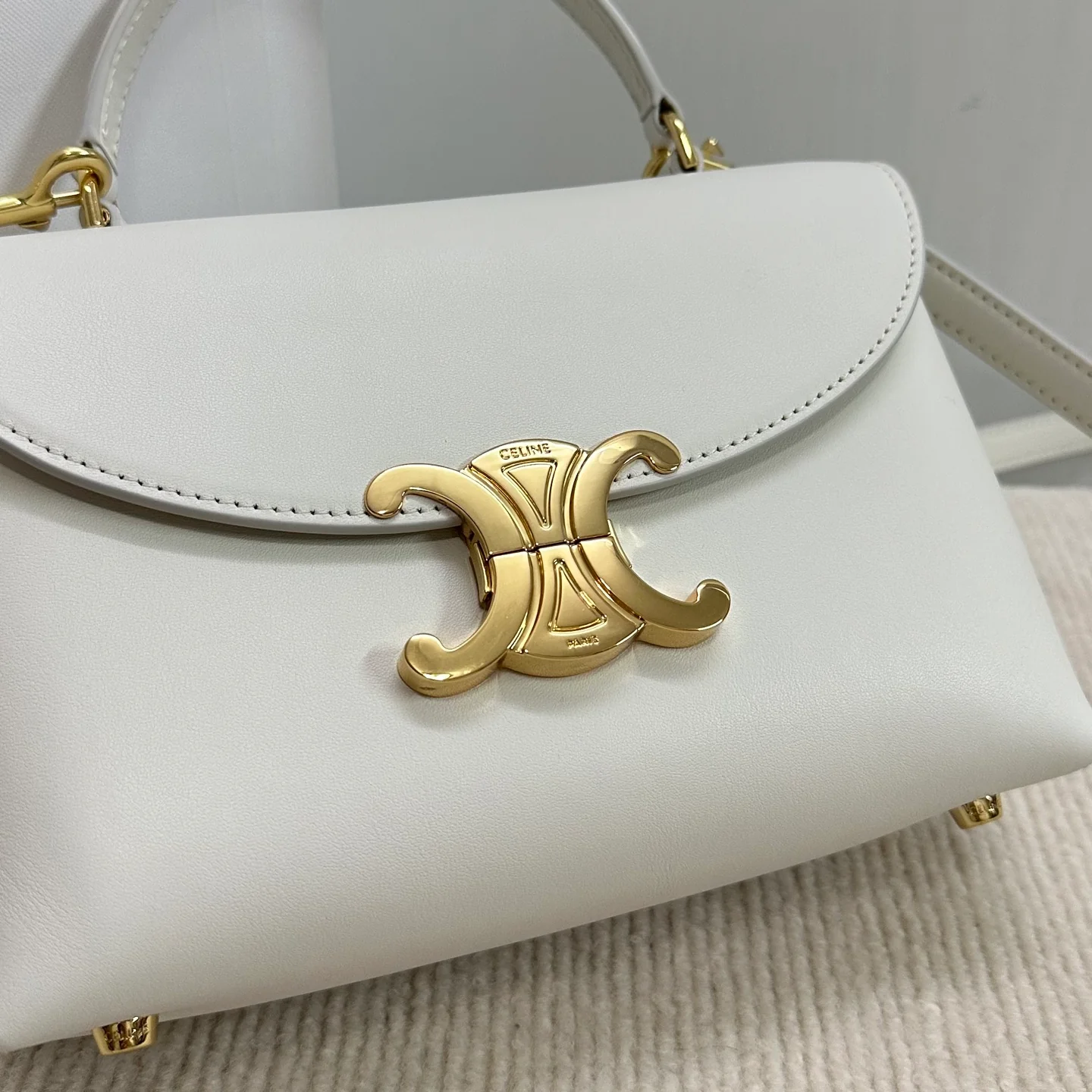 Celine - Сумка Kelly с золотой пряжкой и изображением Триумфальной арки - Белая